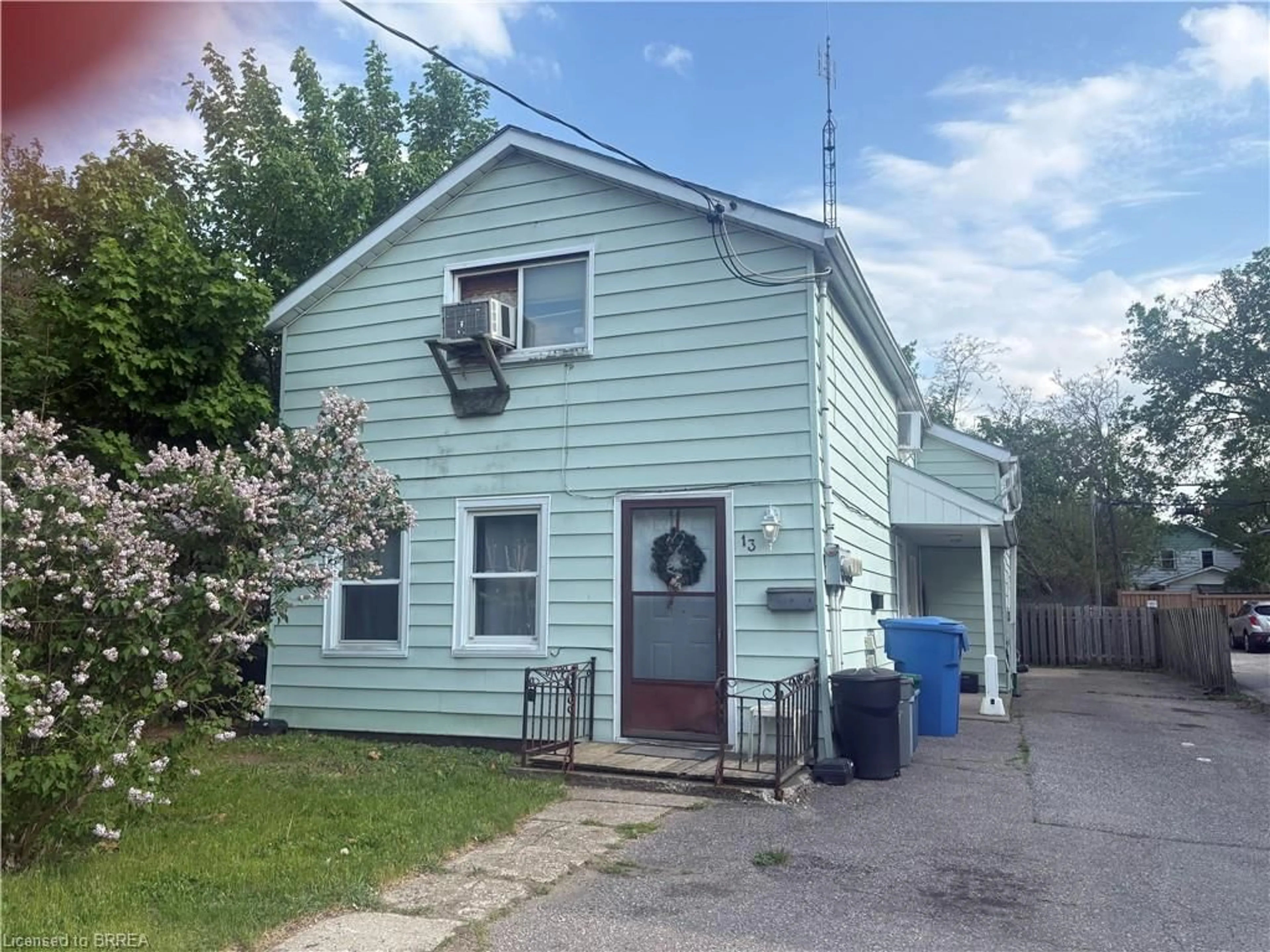 Unknown for 13 Sheridan St, Brantford Ontario N3T 2P7
