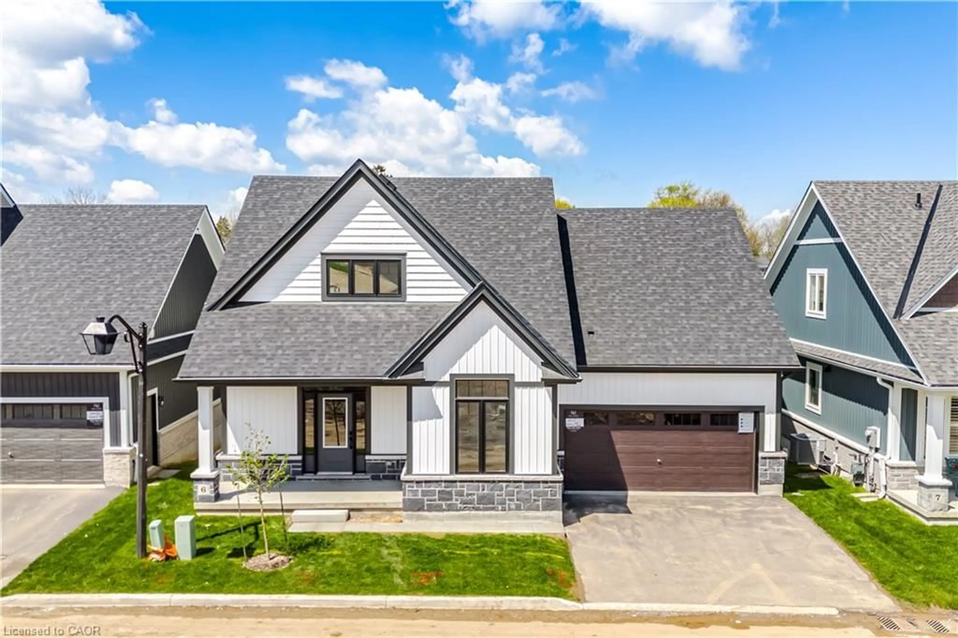 Home with brick exterior material, street for 2797 Red Maple Ave #6, Jordan Station Ontario L0R 1S0