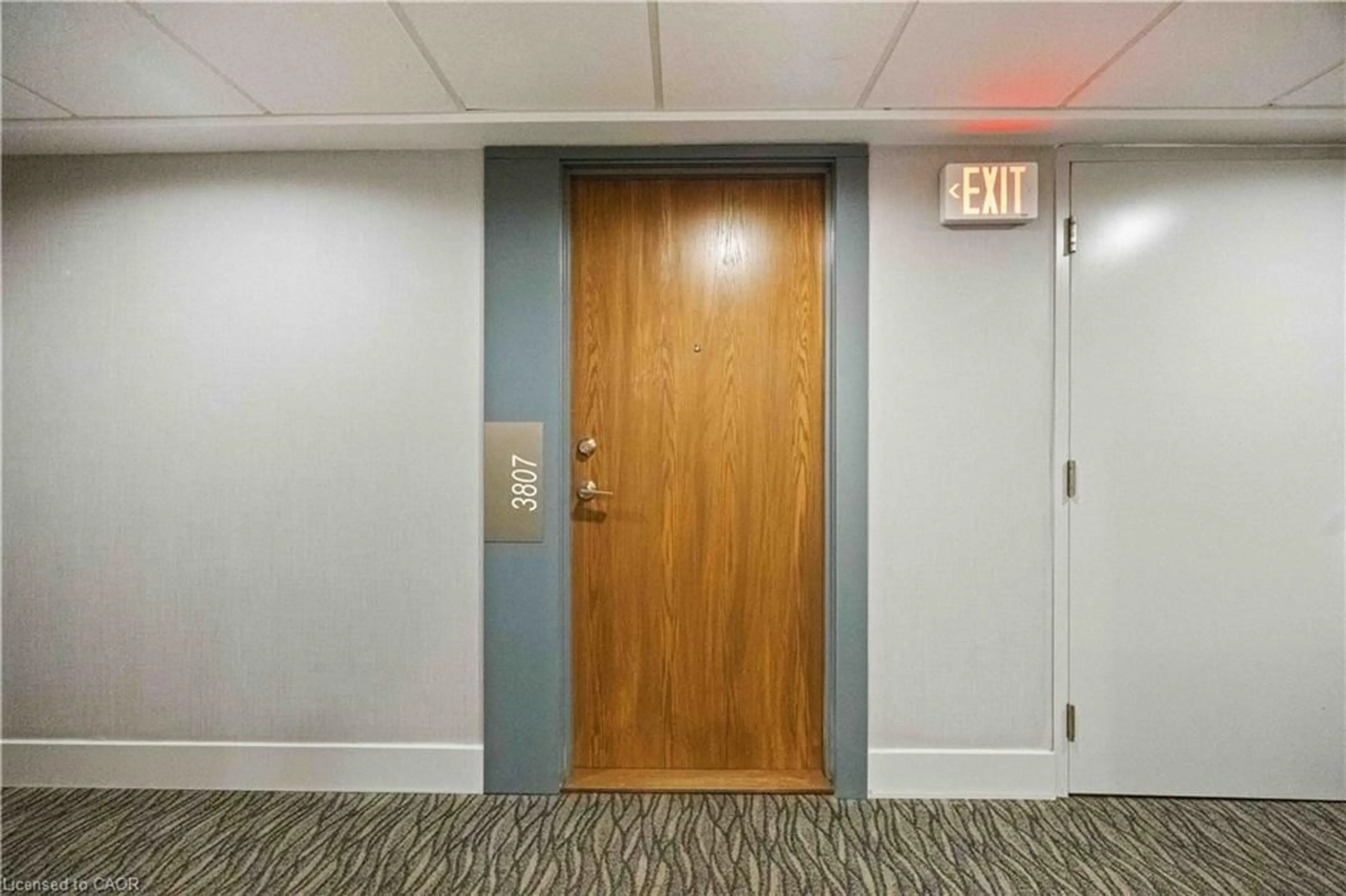 Indoor foyer for 2212 Lake Shore Blvd #3807, Etobicoke Ontario M8V 0C2