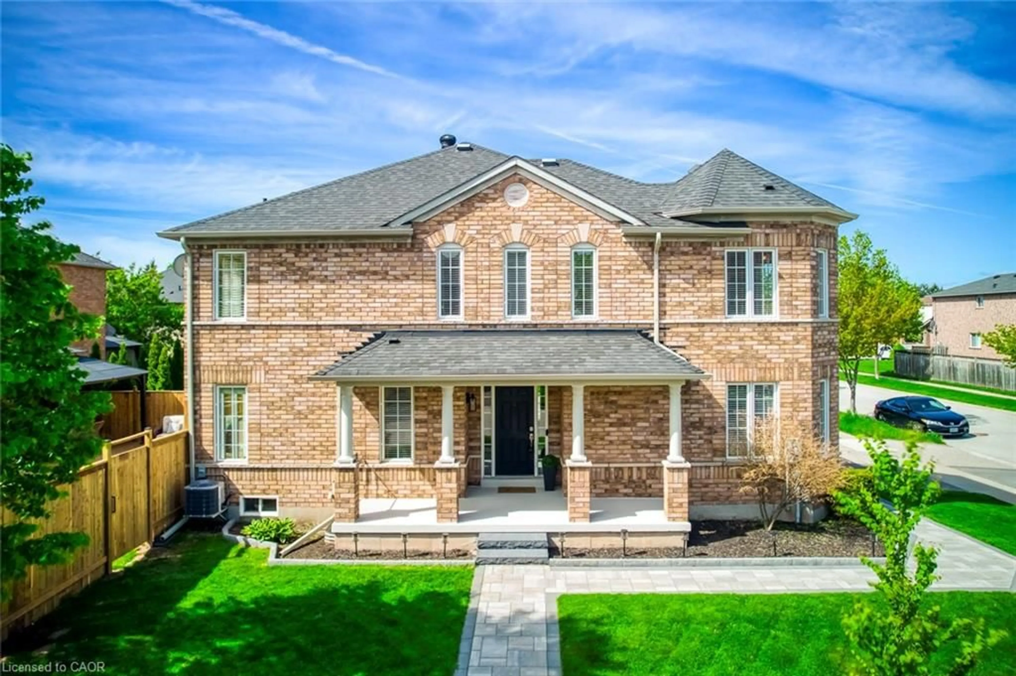 Home with brick exterior material, street for 5636 Emma Dr, Burlington Ontario L7L 6W7