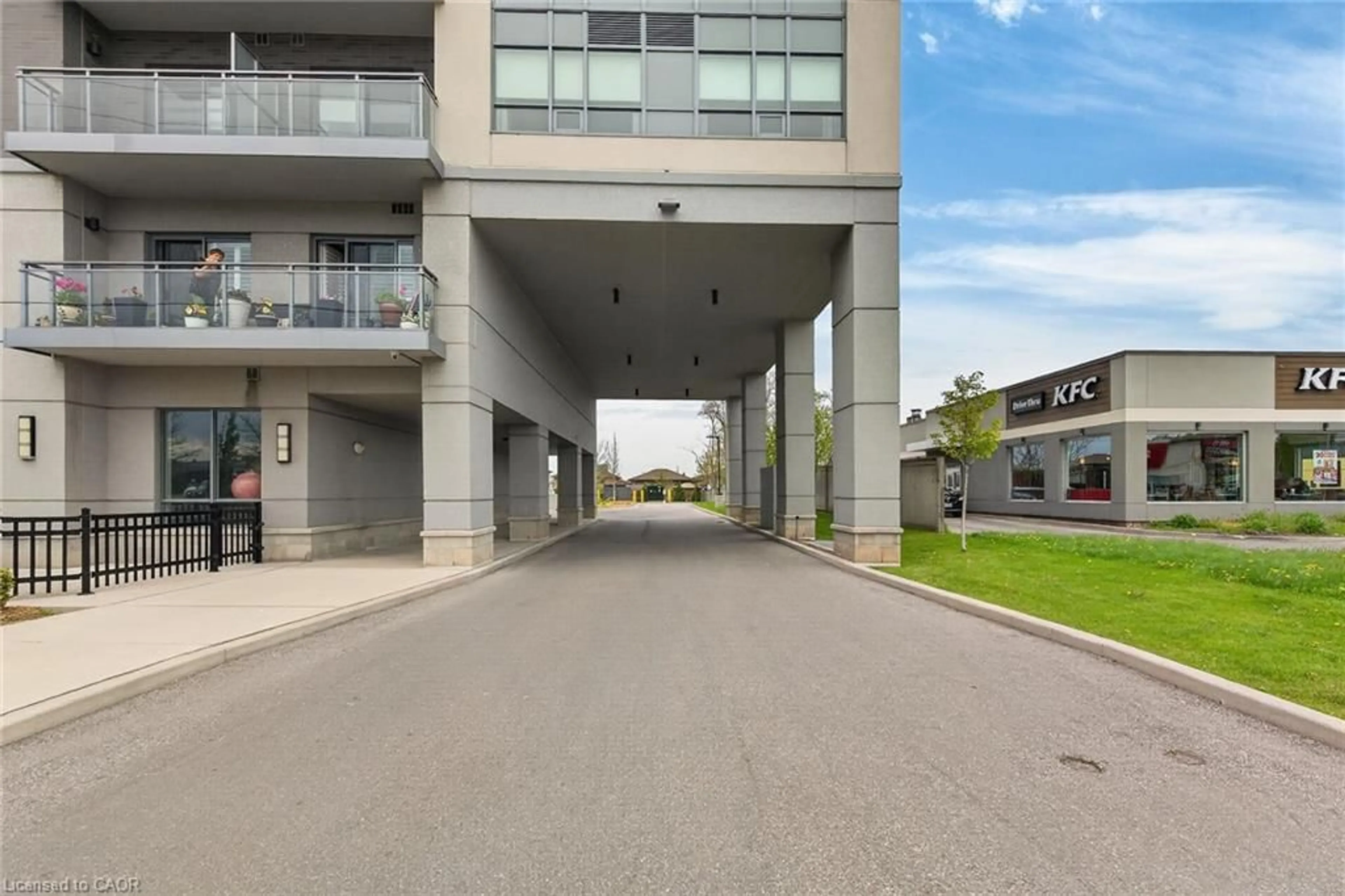 Unknown for 121 Highway 8 #306, Hamilton Ontario L8G 0A3