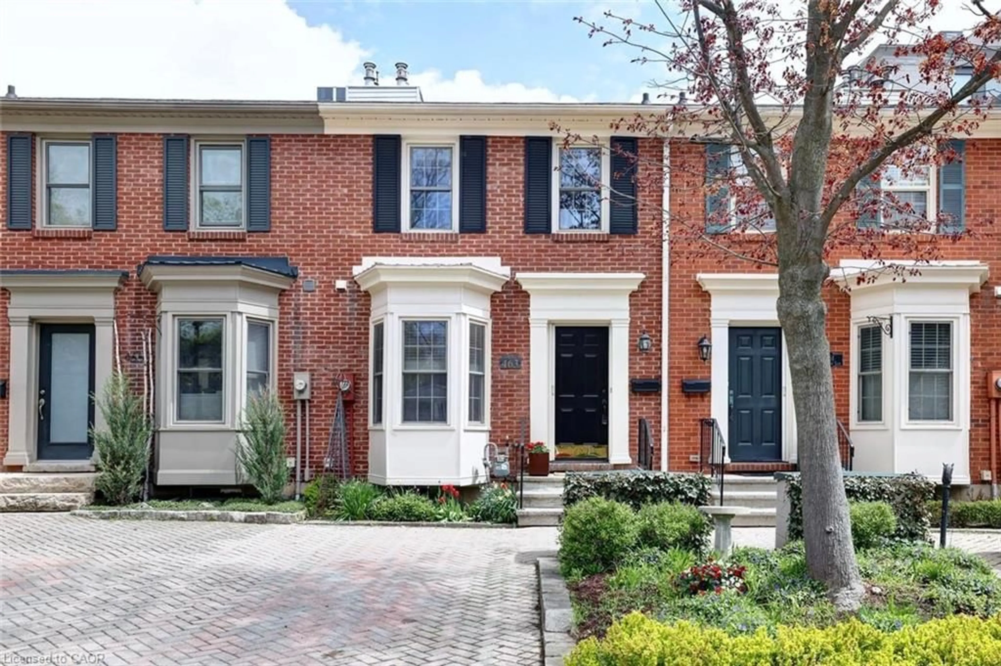 Home with brick exterior material, street for 463 Blathwayte Lane, Burlington Ontario L7S 1Y4