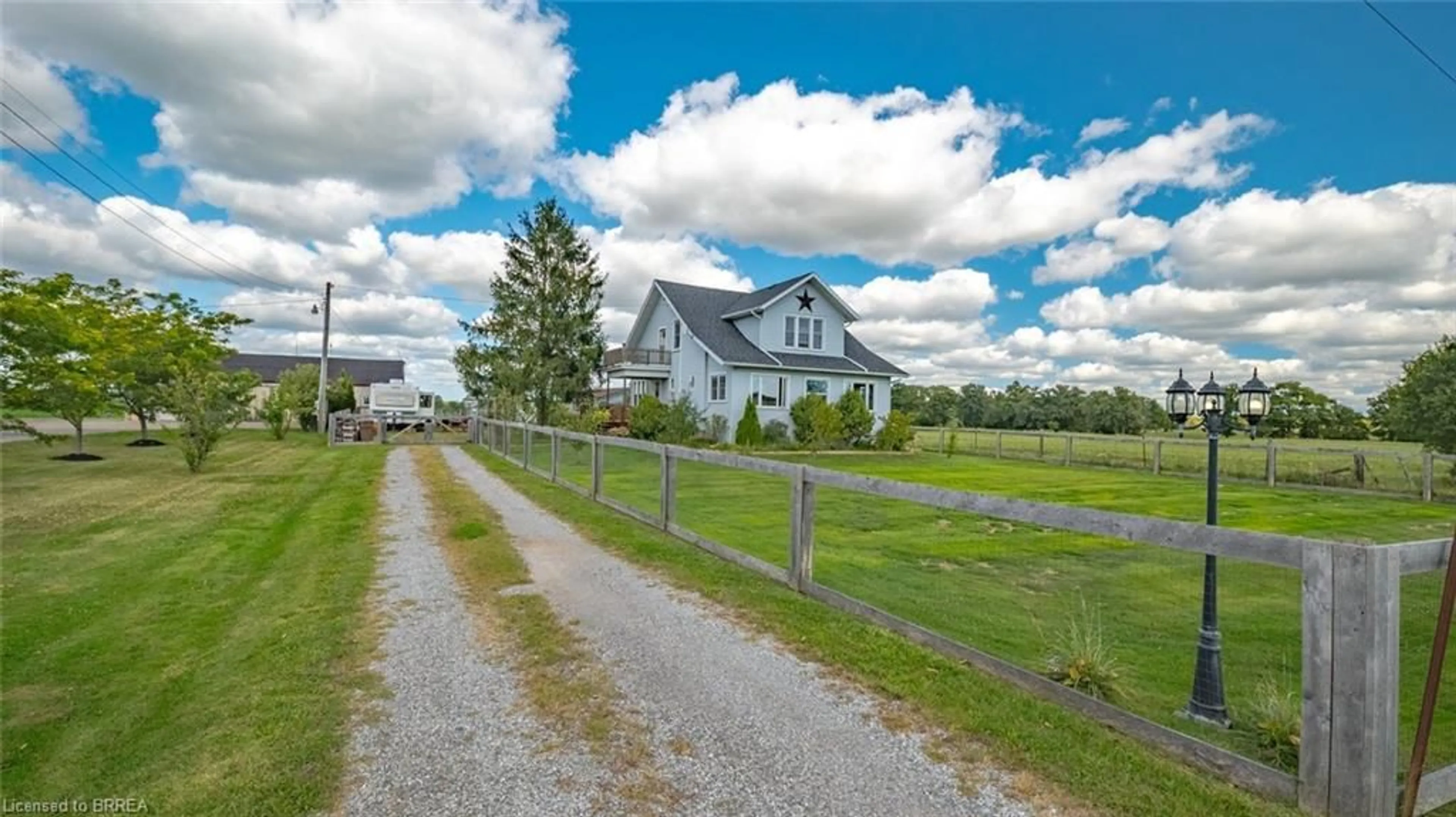 A pic from outside/outdoor area/front of a property/back of a property/a pic from drone, unknown for 3211 Highway 3 Hwy, Jarvis Ontario N0A 1J0