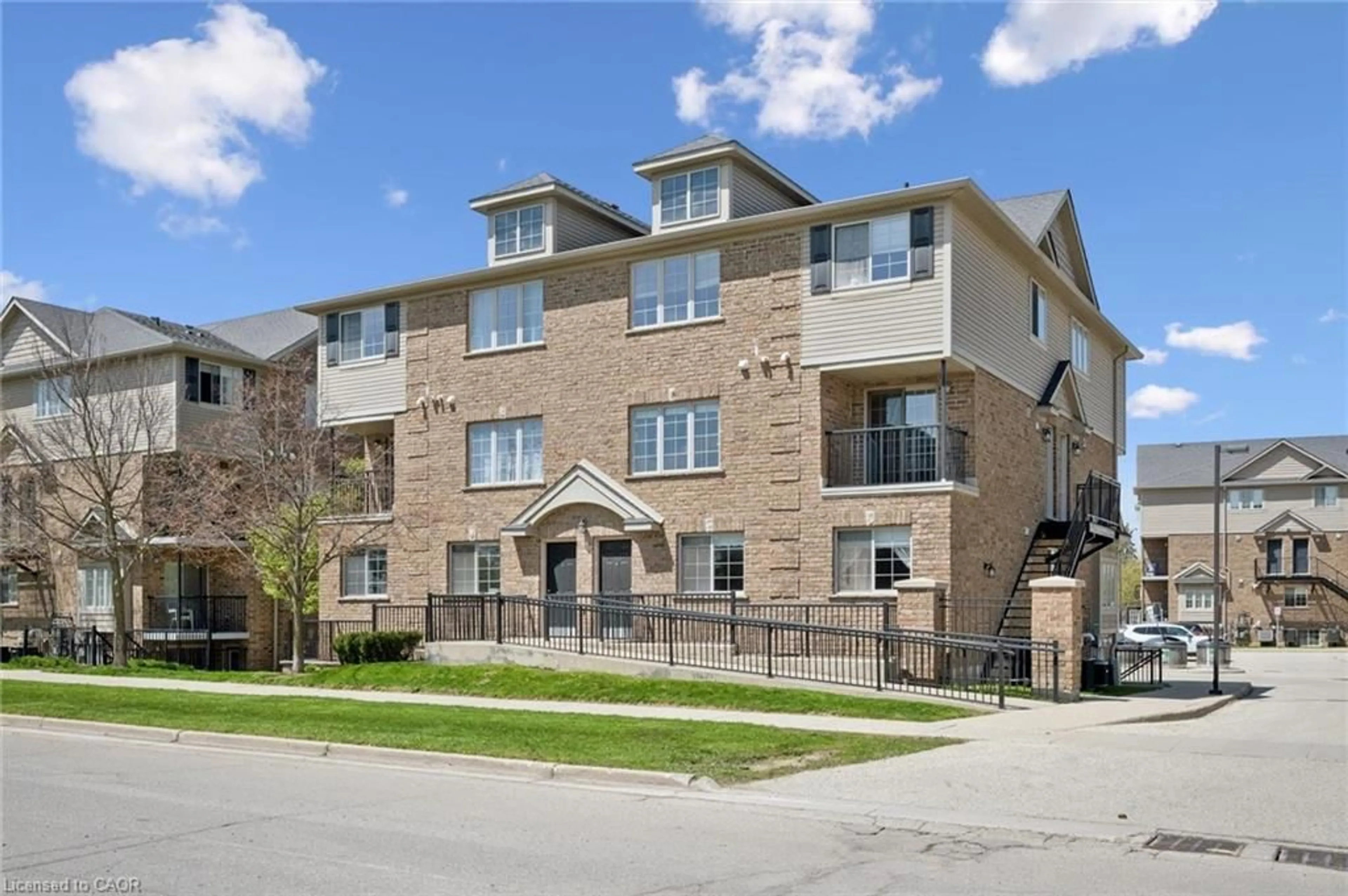 Unknown for 12 Holborn Dr #3A, Kitchener Ontario N2A 0A4