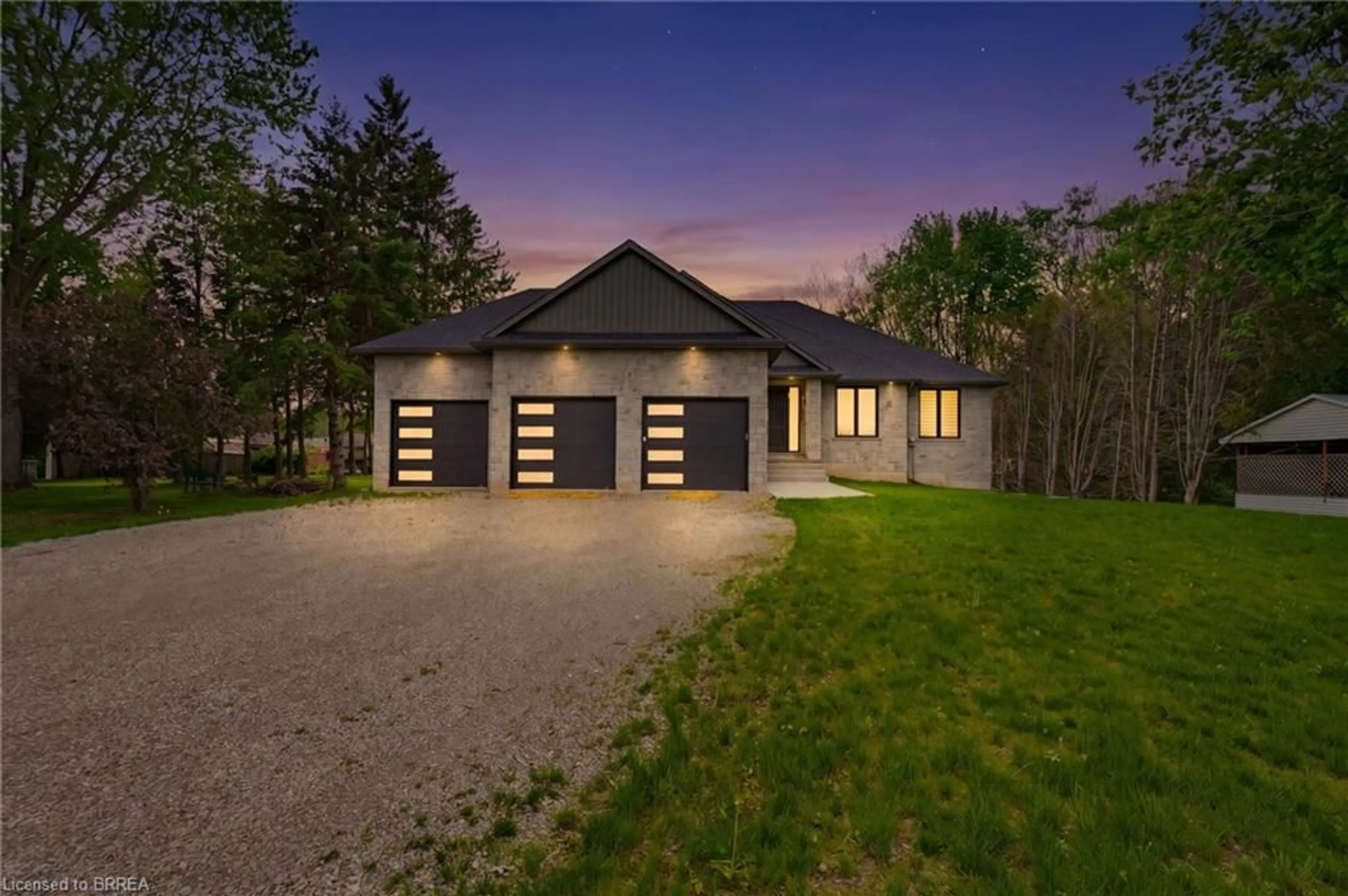 A pic from outside/outdoor area/front of a property/back of a property/a pic from drone, street for 3 Kings Lane, Scotland Ontario N0E 1R0