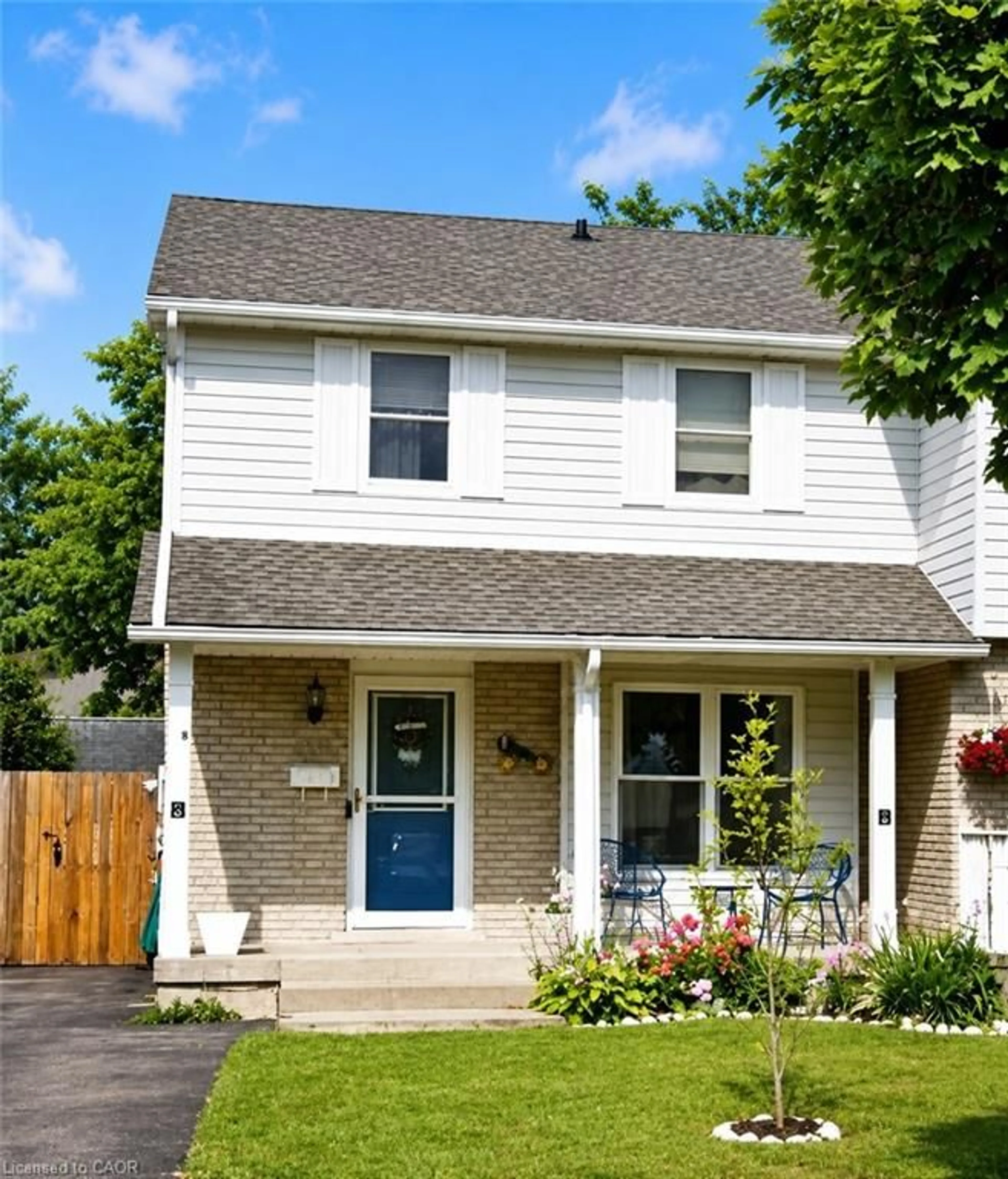 Home with vinyl exterior material, street for 6479 Malibu Dr, Niagara Falls Ontario L2H 2W4