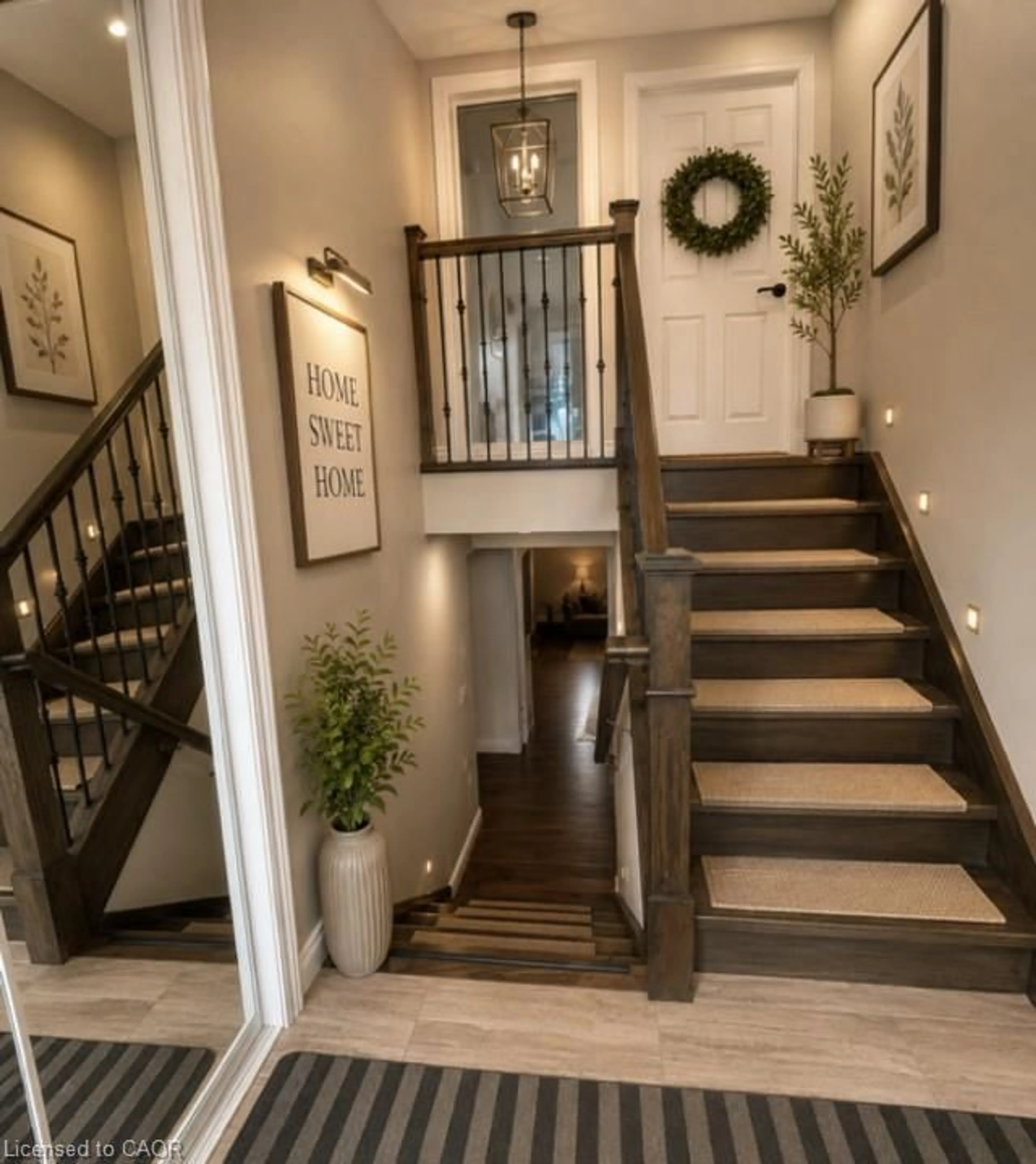 Indoor entryway for 253 Kingsway Ave, North Bay Ontario P1B 7V5