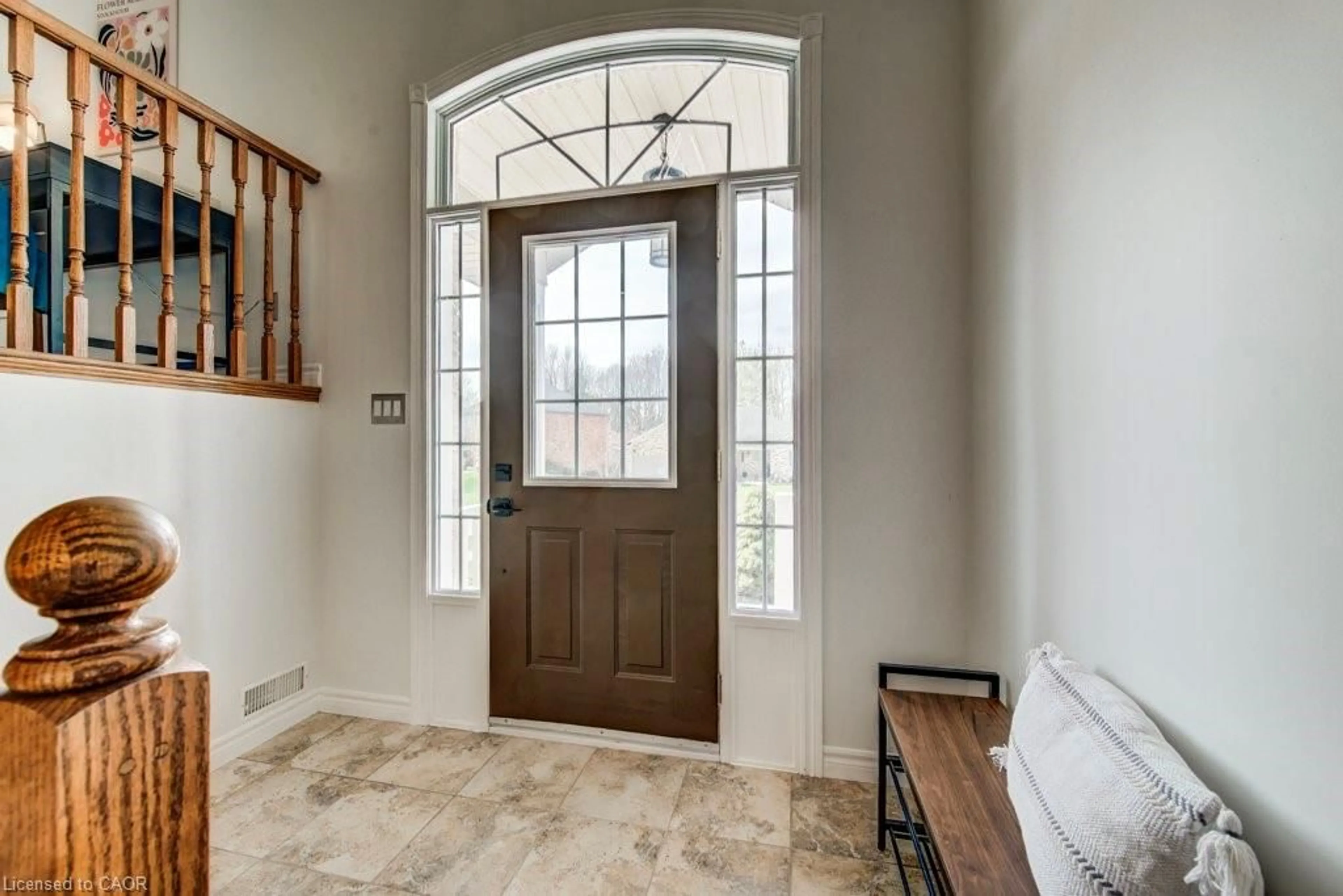 Indoor entryway for 219 Mitchell St, Ayr Ontario N0B 1E0