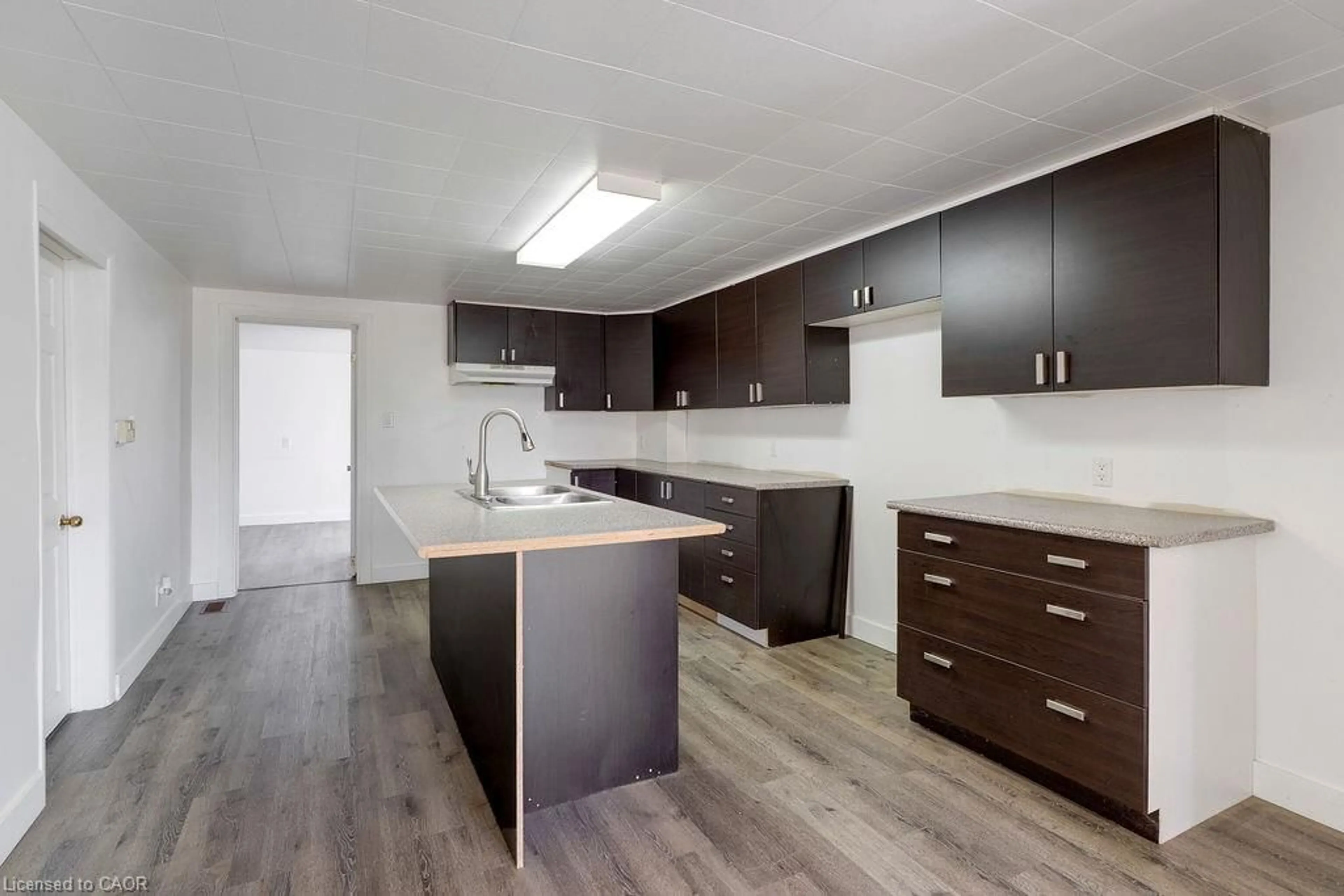 Standard kitchen, wood/laminate floor for 34 Ramsay St, Sturgeon Falls Ontario P2B 3G7