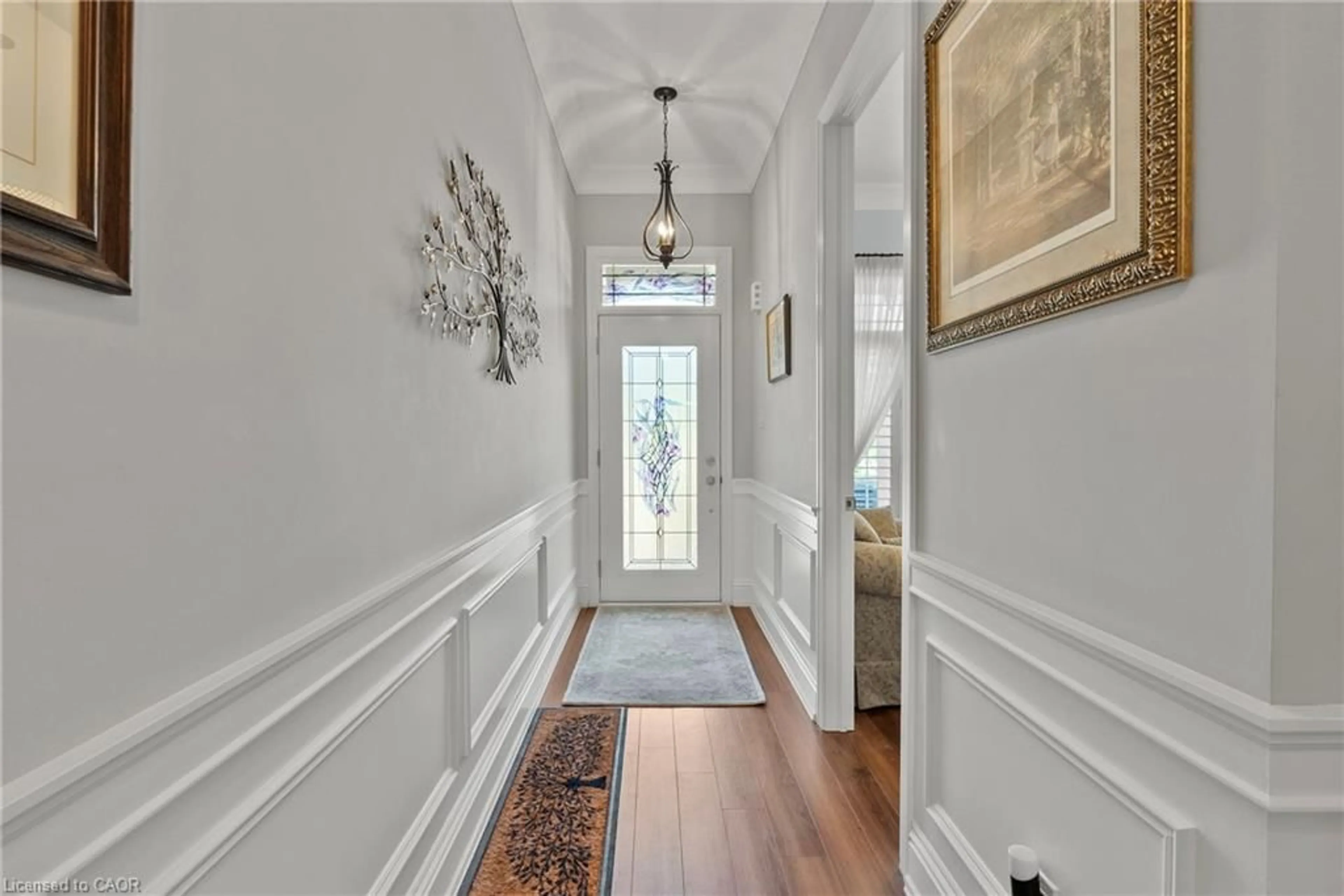 Indoor entryway for 78 Angela Cres, Niagara-on-the-Lake Ontario L0S 1J1