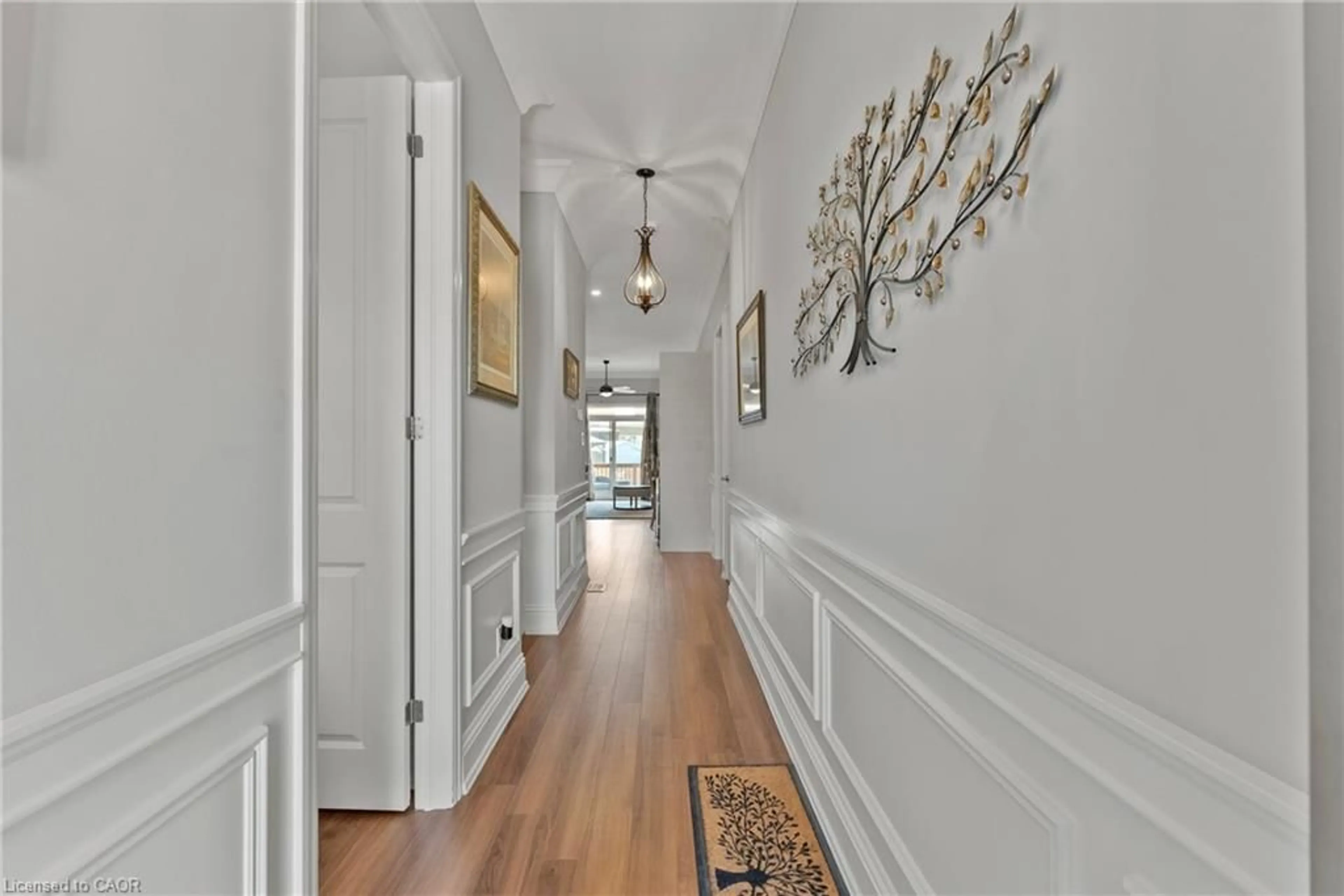 Indoor entryway for 78 Angela Cres, Niagara-on-the-Lake Ontario L0S 1J1