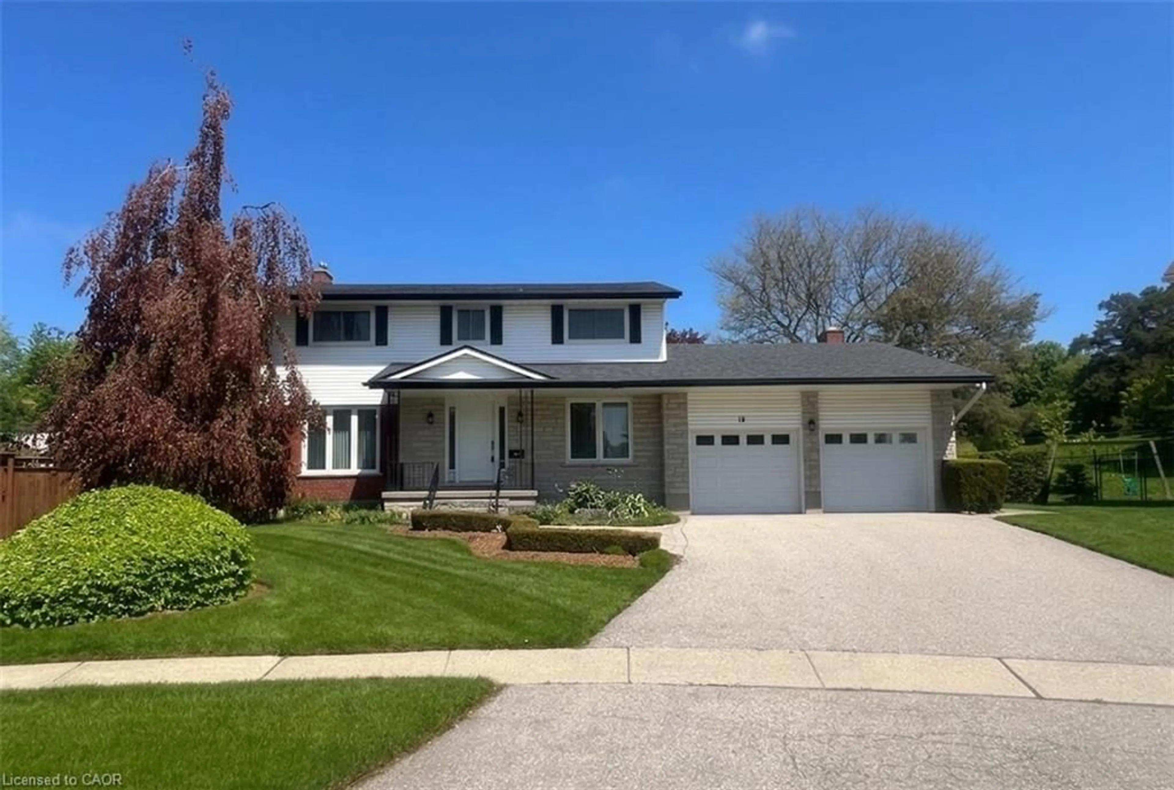 Home with vinyl exterior material, street for 18 Carmine Pl, Guelph Ontario N1E 3V1