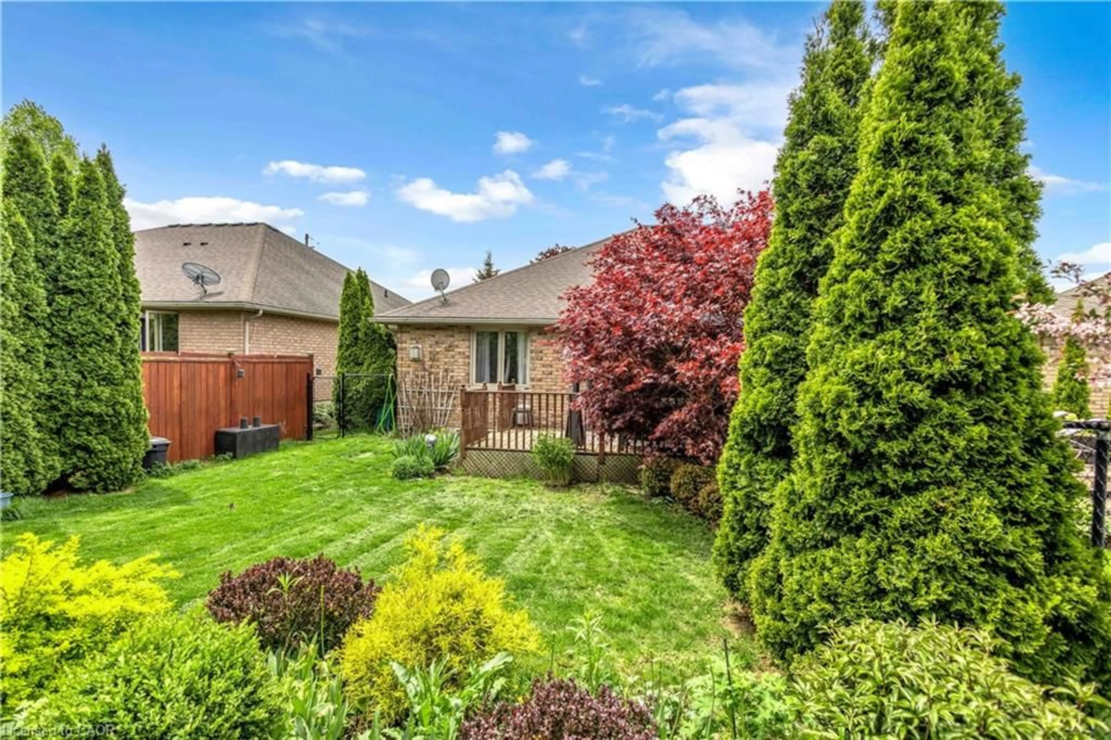 Patio, street for 66 Hanlon Pl, Paris Ontario N3L 4C2
