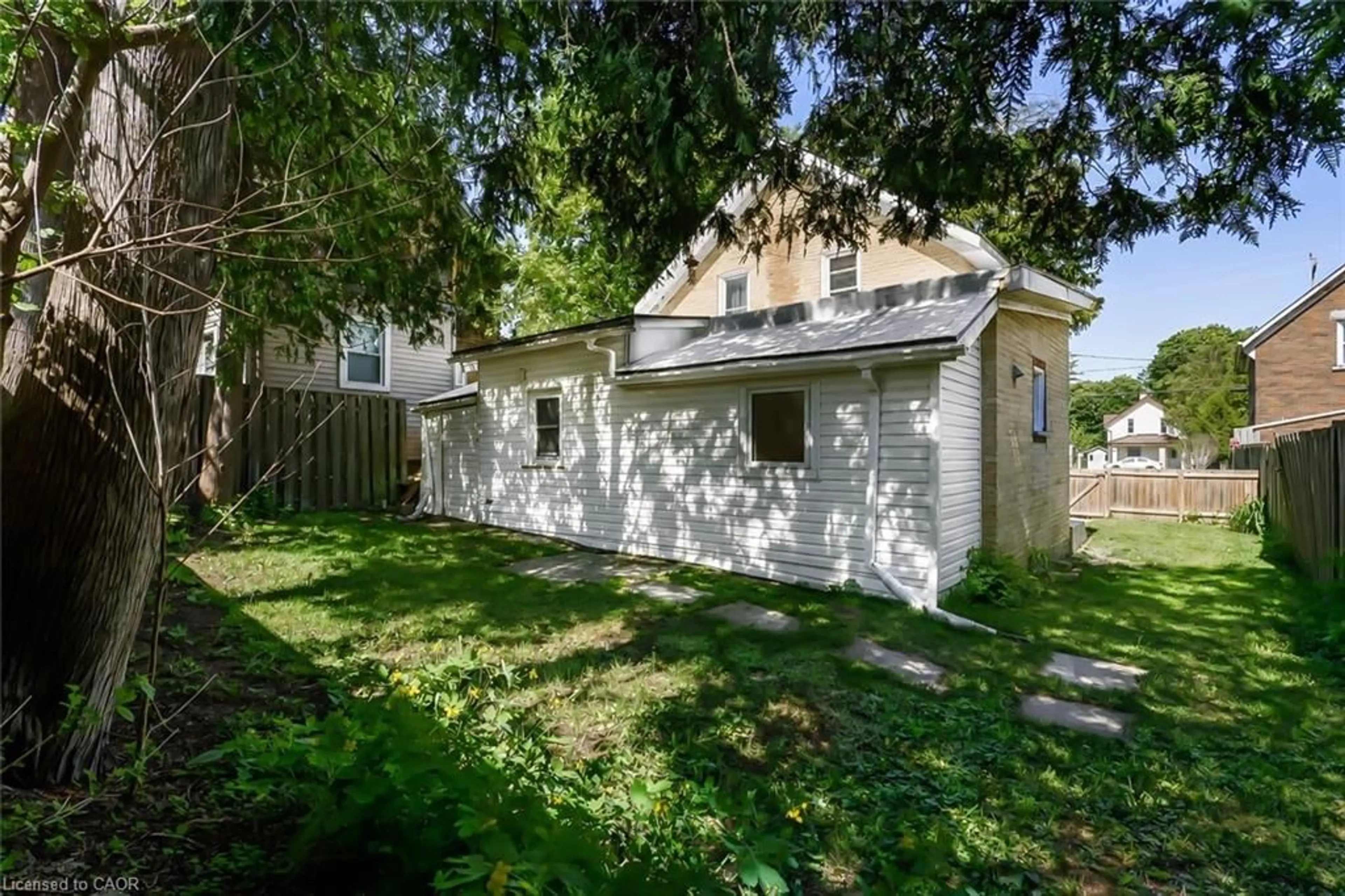 Unknown for 87 Lancaster St, Kitchener Ontario N2H 4T3