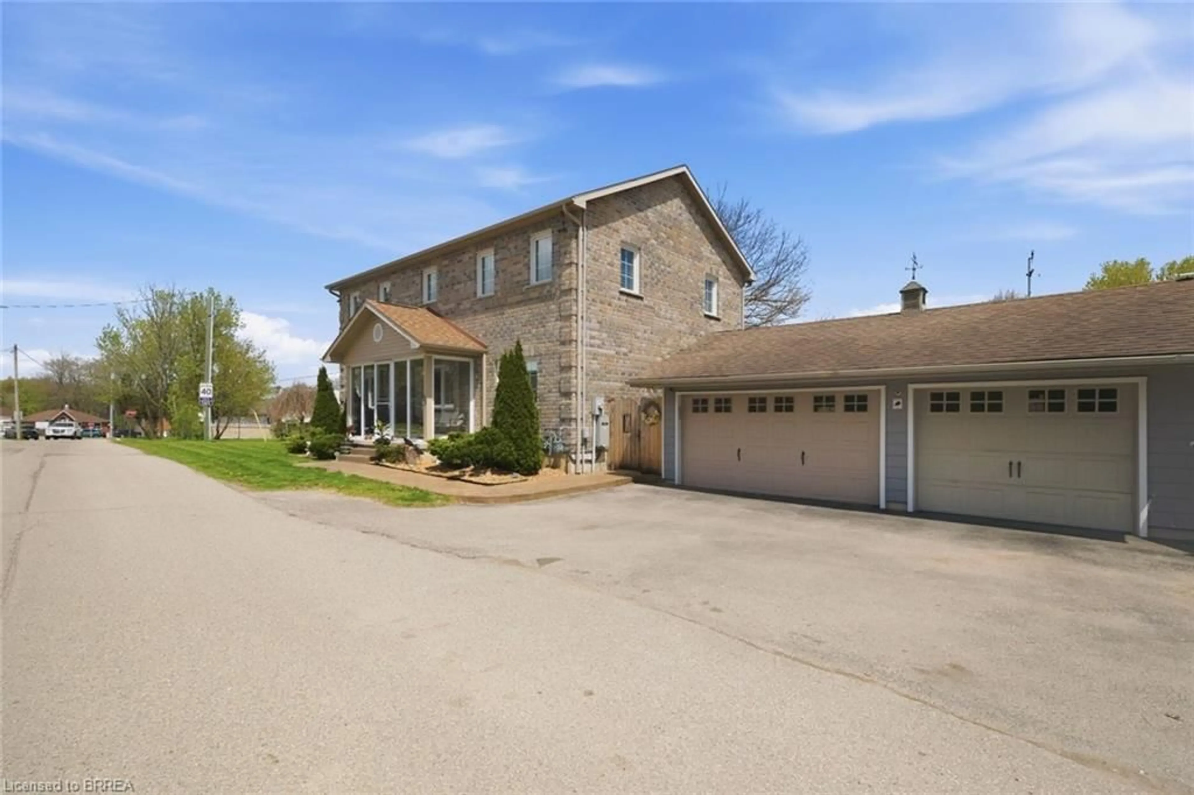 Unknown for 28 Talbot St, Scotland Ontario N0E 1R0