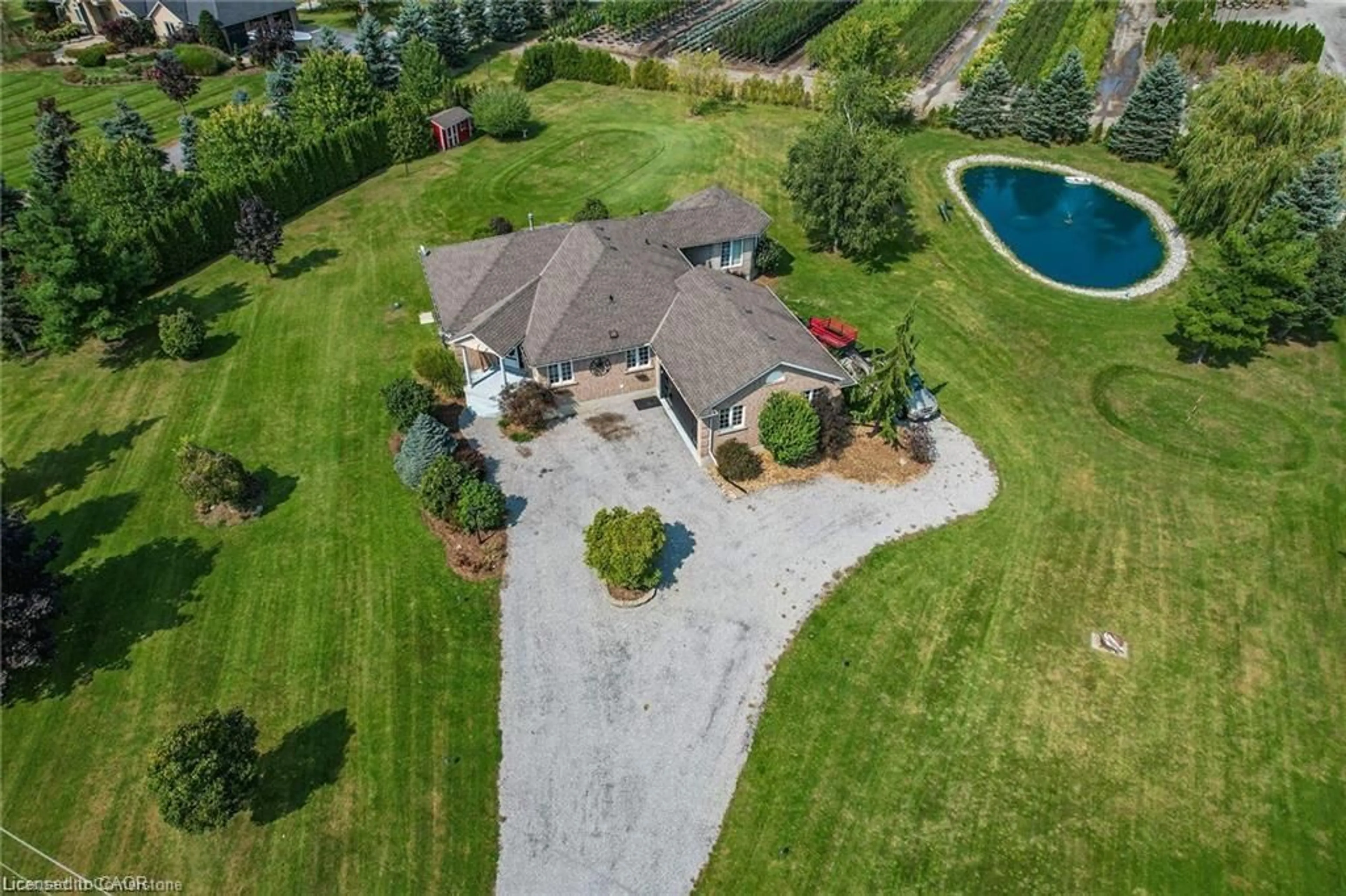 A pic from outside/outdoor area/front of a property/back of a property/a pic from drone, unknown for 975 Foss Rd, Fenwick Ontario L0S 1C0
