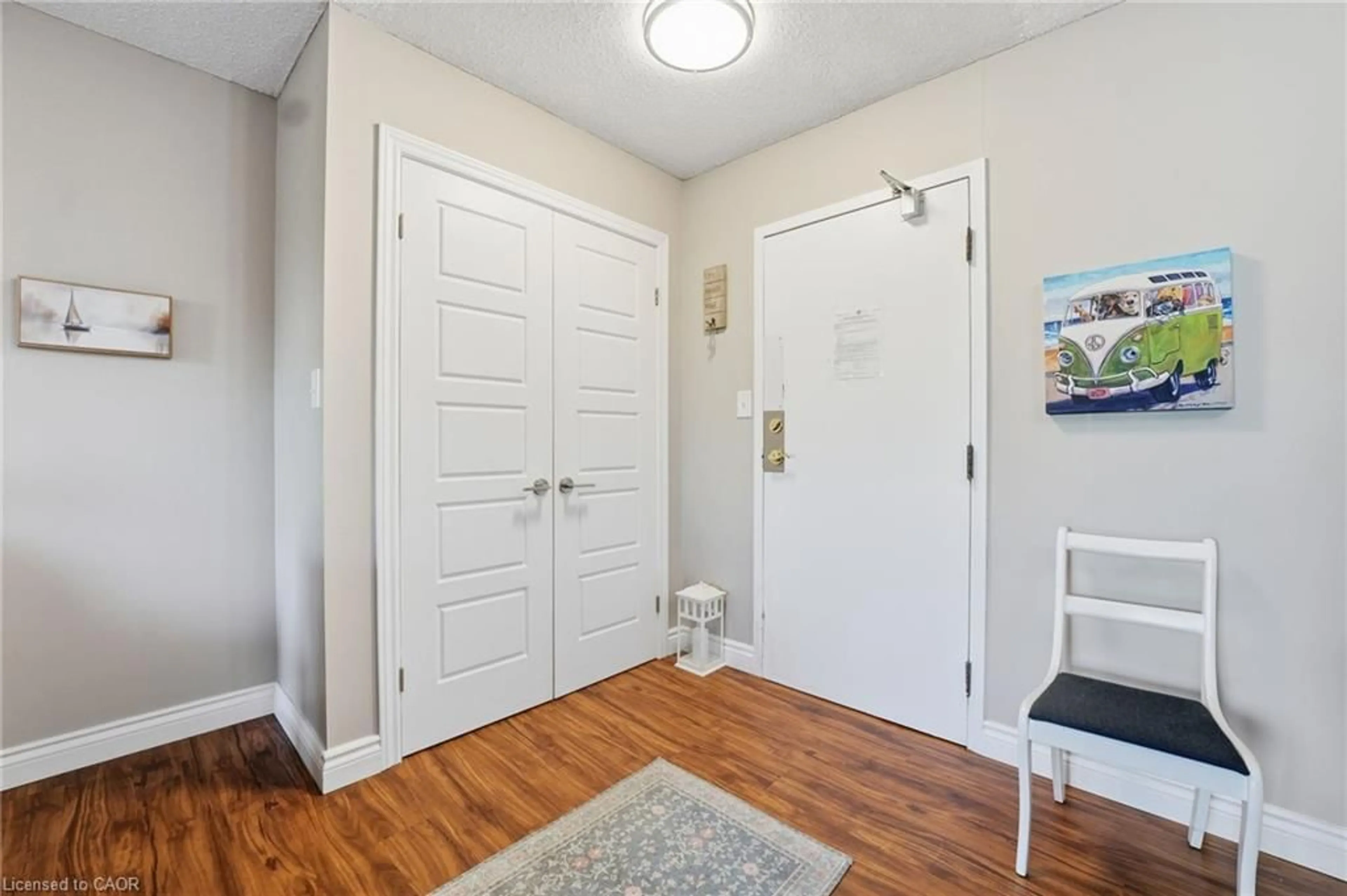 Indoor entryway for 23 Main St #504, Dundas Ontario L9H 2P7