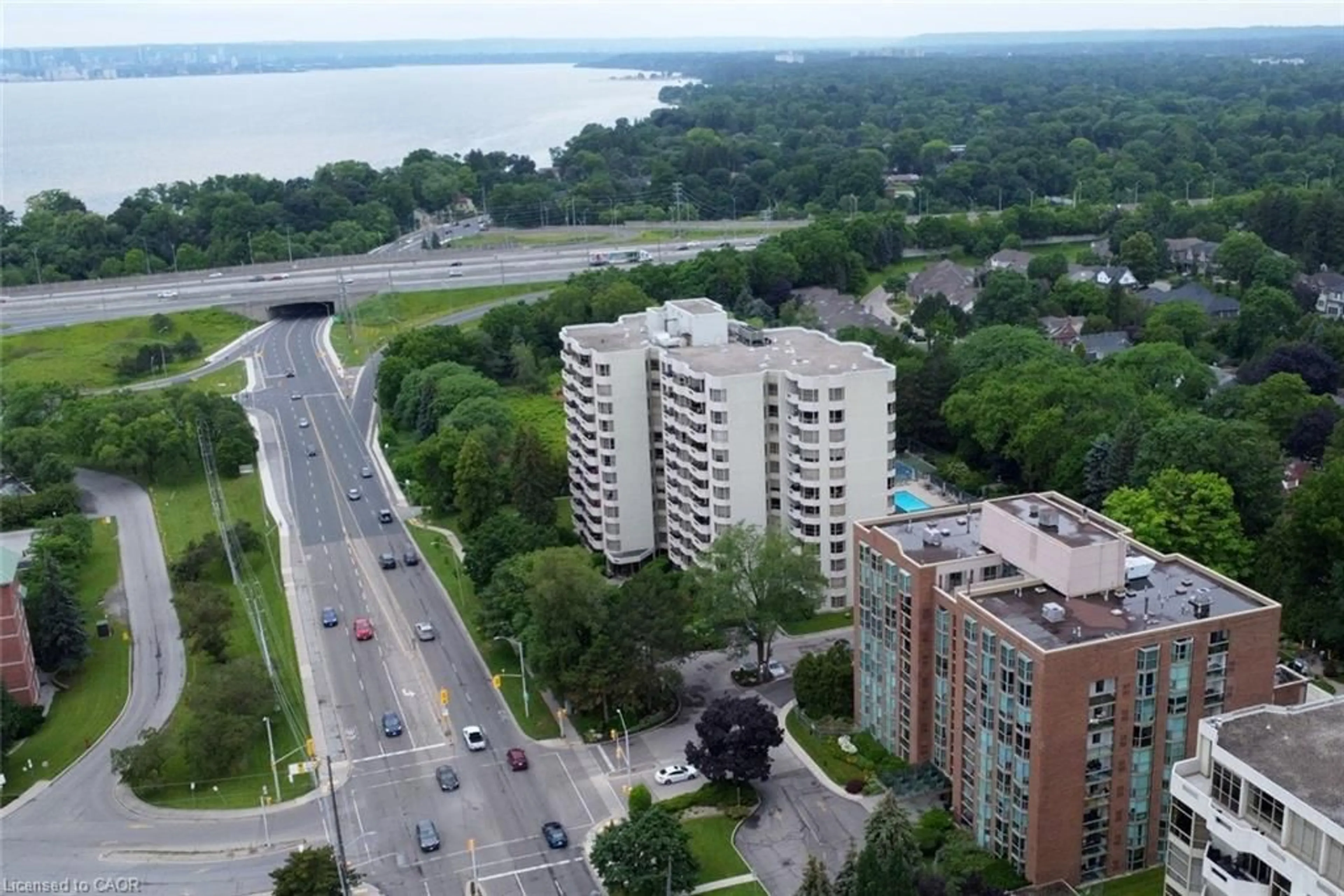 A pic from outside/outdoor area/front of a property/back of a property/a pic from drone, city buildings view from balcony for 1201 North Shore Blvd #405, Burlington Ontario L7S 1Z5