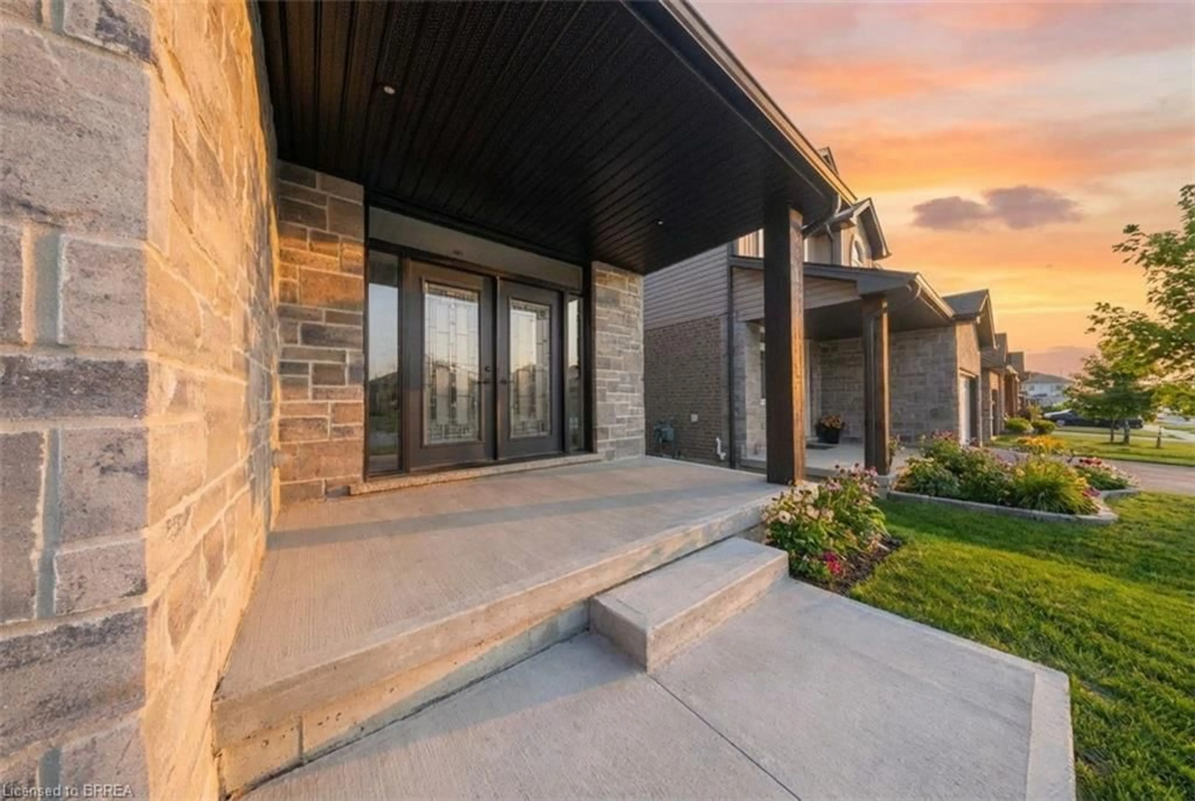 Unknown for 192 Gibbons St, Waterford Ontario N0E 1Y0