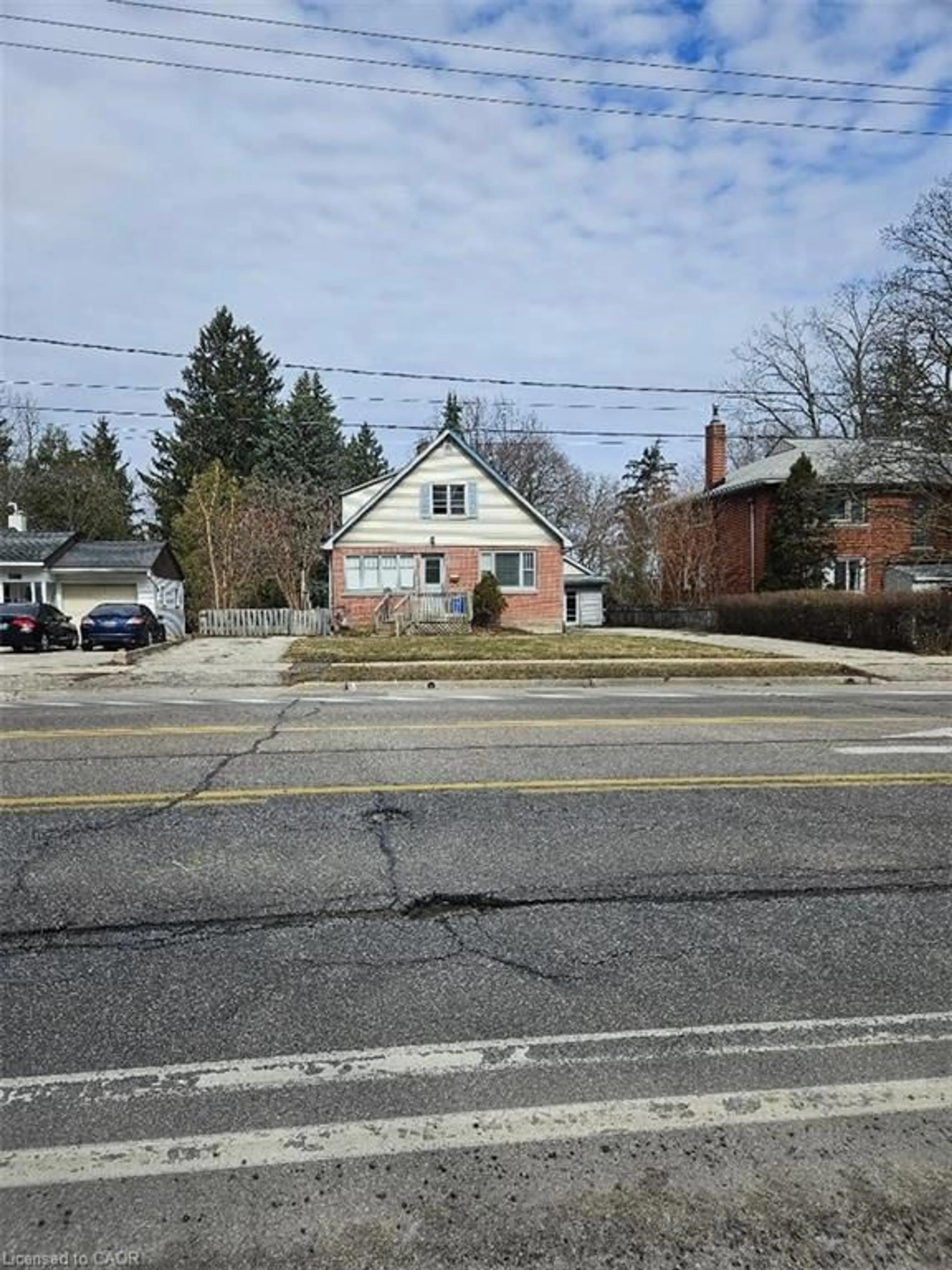 Unknown for 1154 Queens Blvd, Kitchener Ontario N2M 1C2
