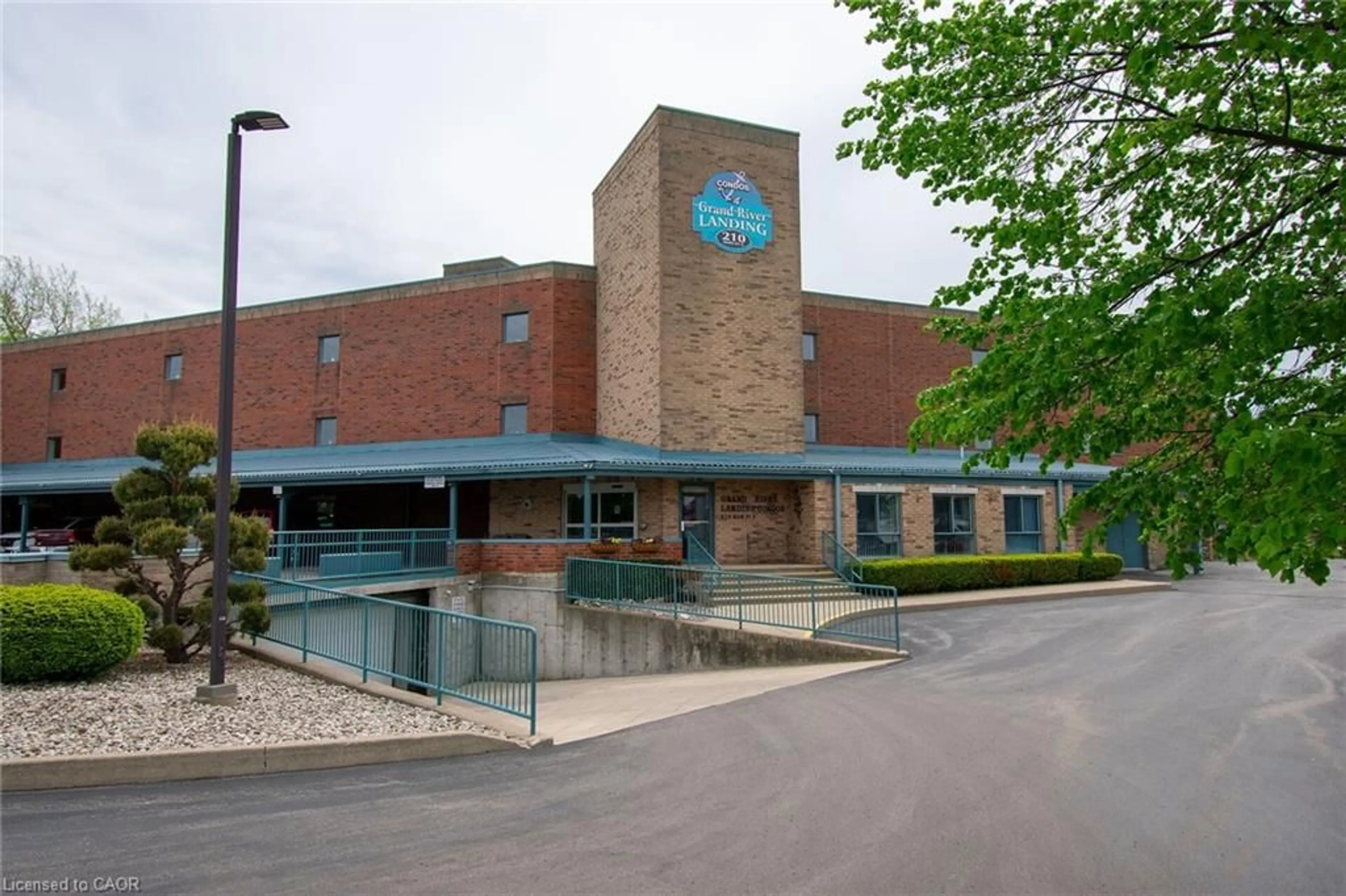 Unknown for 210 Main St #205, Dunnville Ontario N1A 3G7