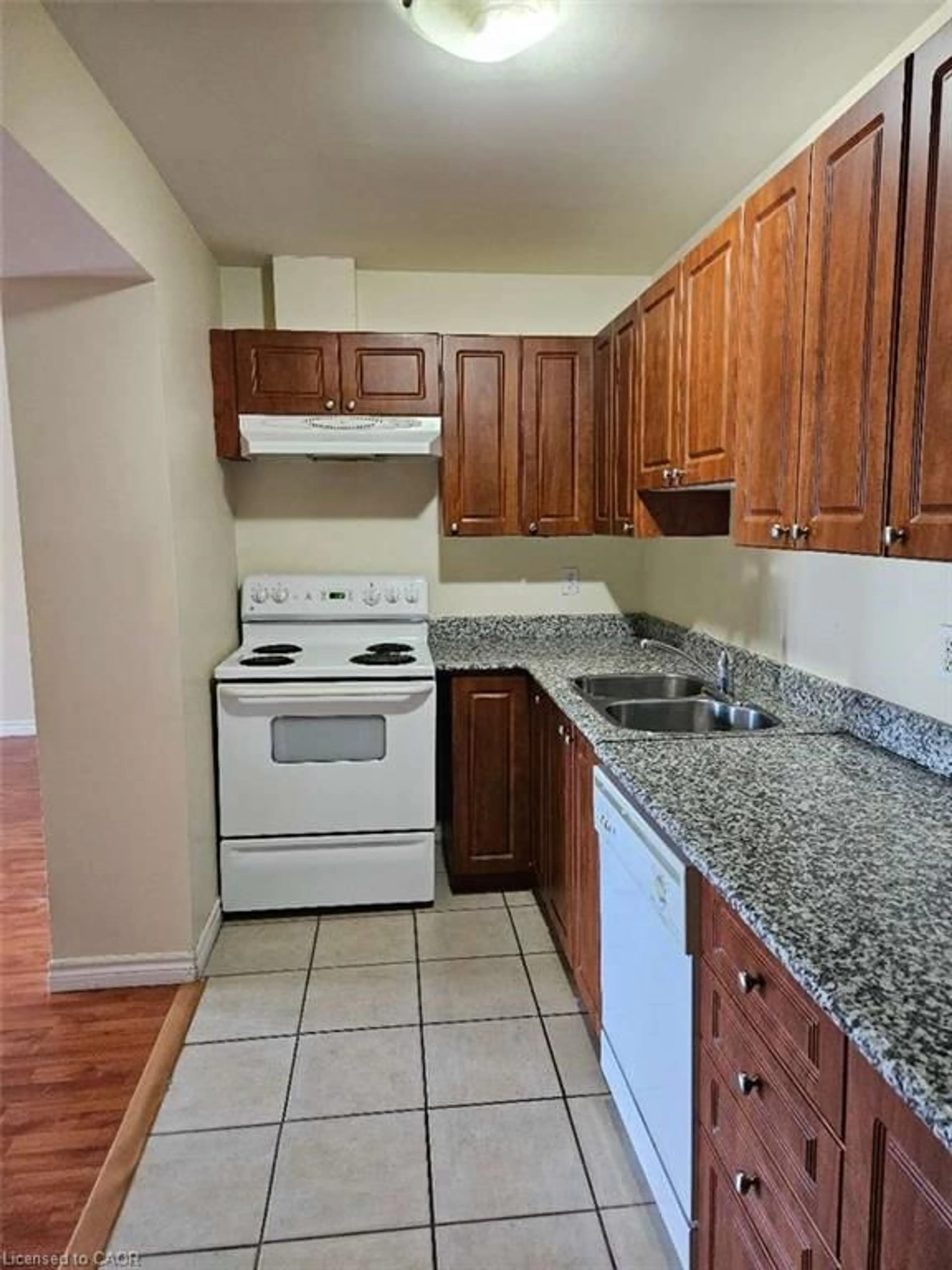 Standard kitchen, unknown for 135 James St #409, Hamilton Ontario L8P 2Z6