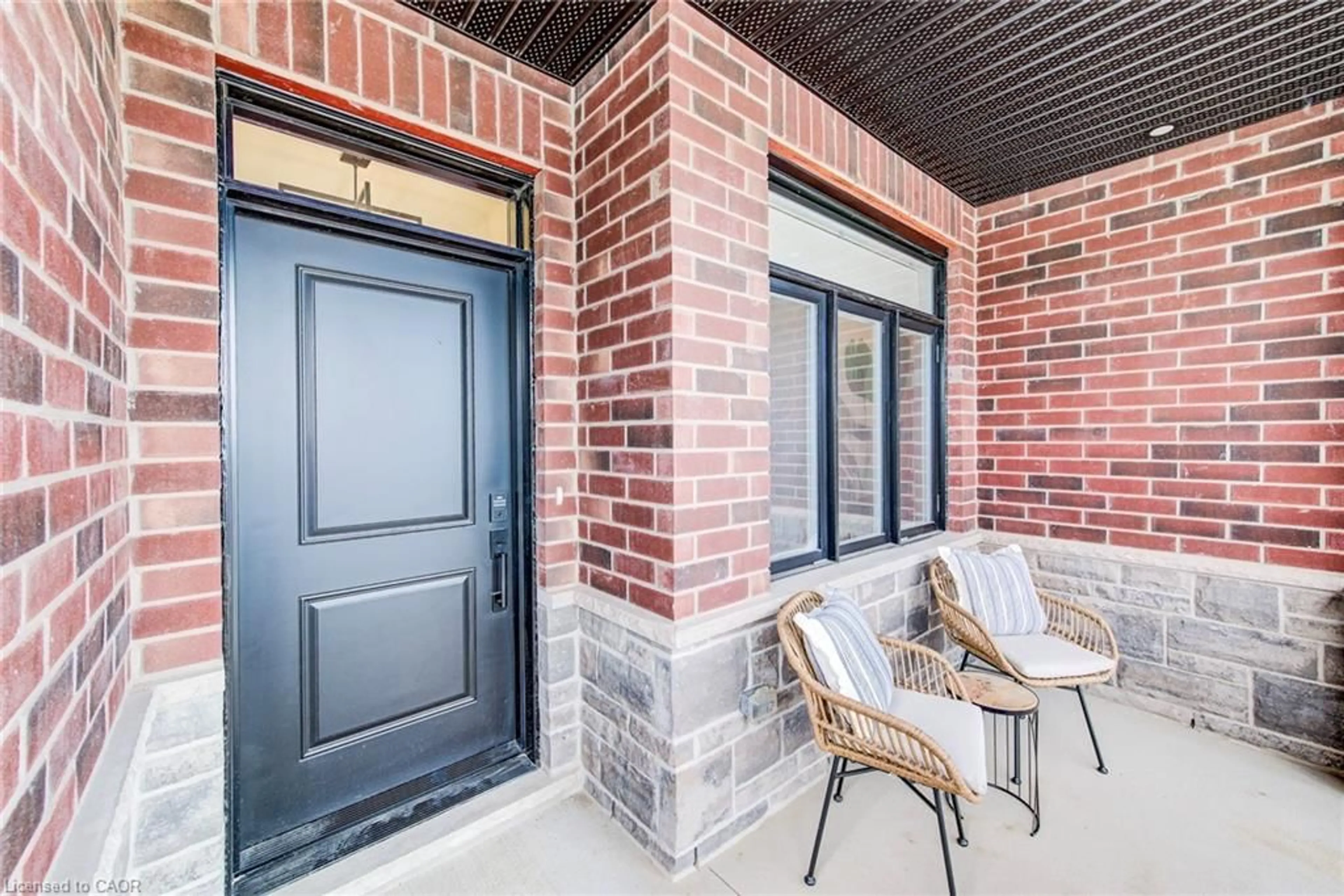 Home with brick exterior material, street for 124 South Parkwood Blvd, Elmira Ontario N3B 0E6