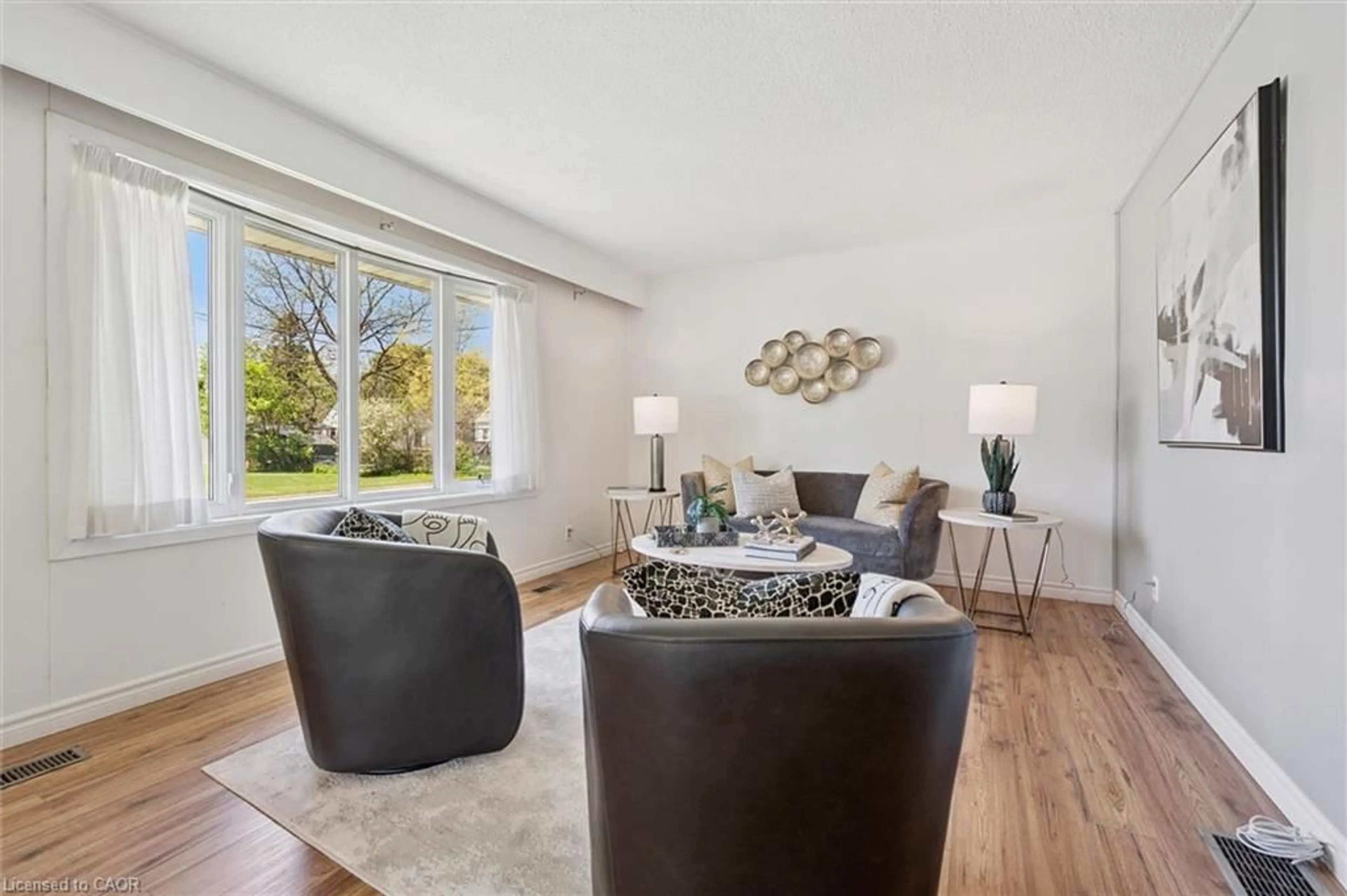 Living room with furniture, unknown for 22 Churchill St, Fergus Ontario N1M 2J3
