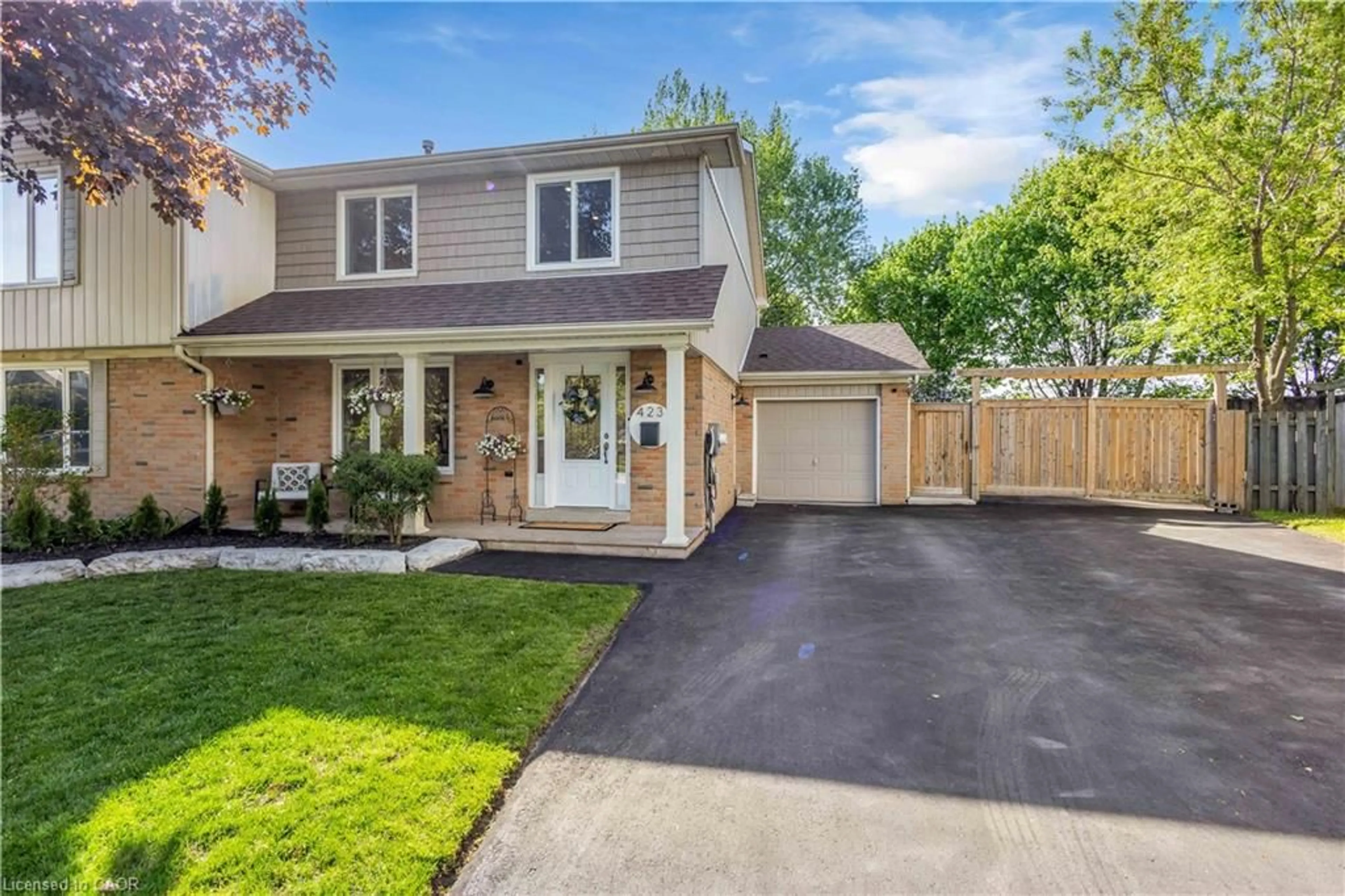 Unknown for 423 Knightsbridge Cres, Ancaster Ontario L9G 3S4