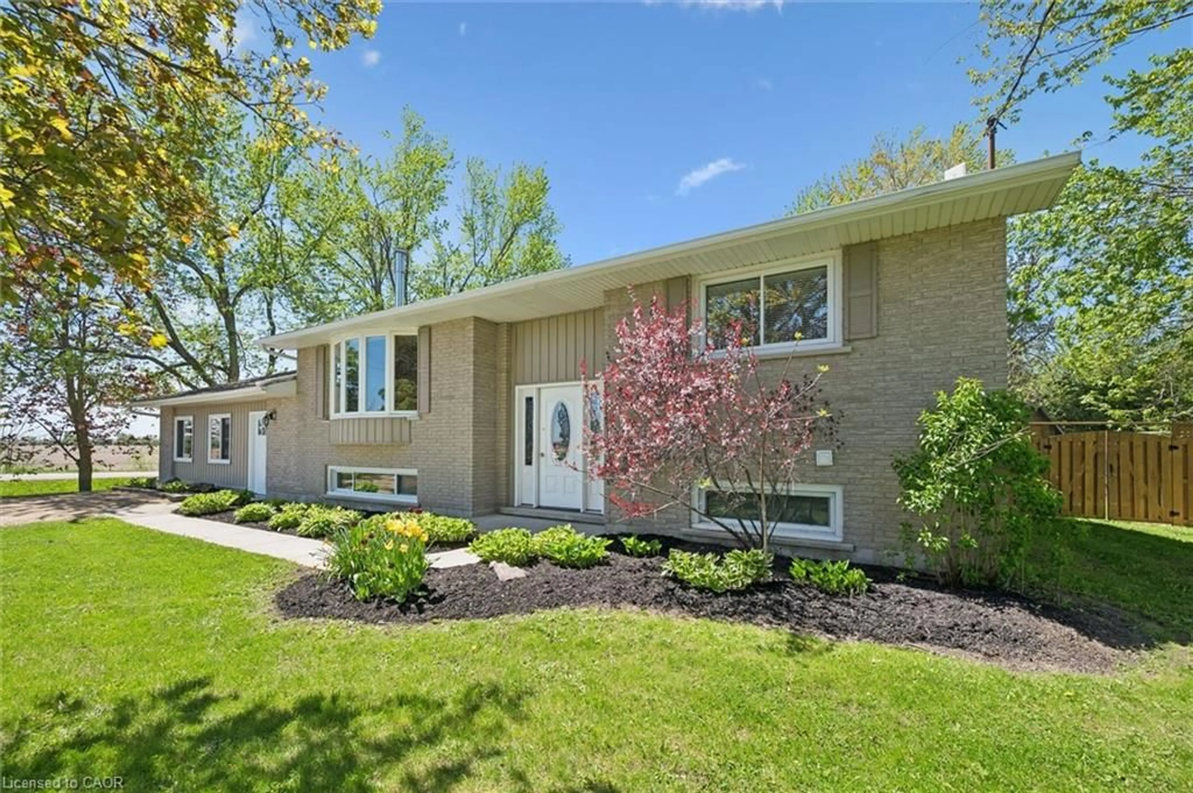 Unknown for 4 Macdonald St, Elora Ontario N0B 1S0