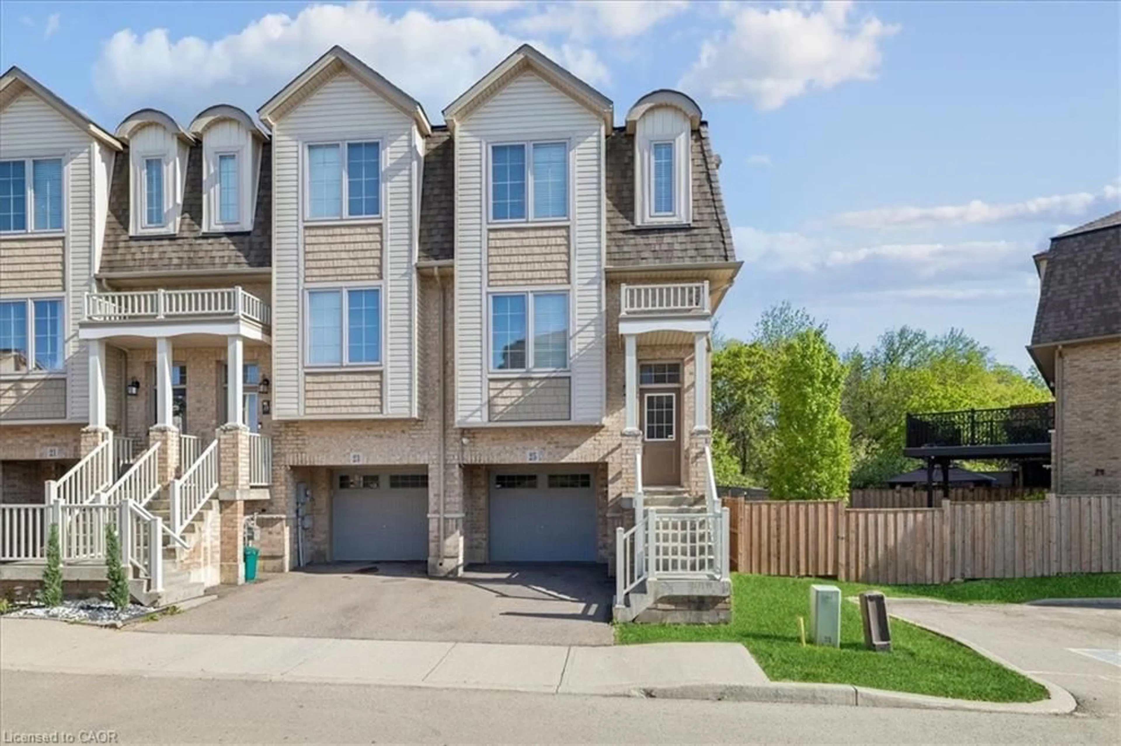 Unknown for 11 Stockbridge Gdns #25, Hamilton Ontario L8J 0H5