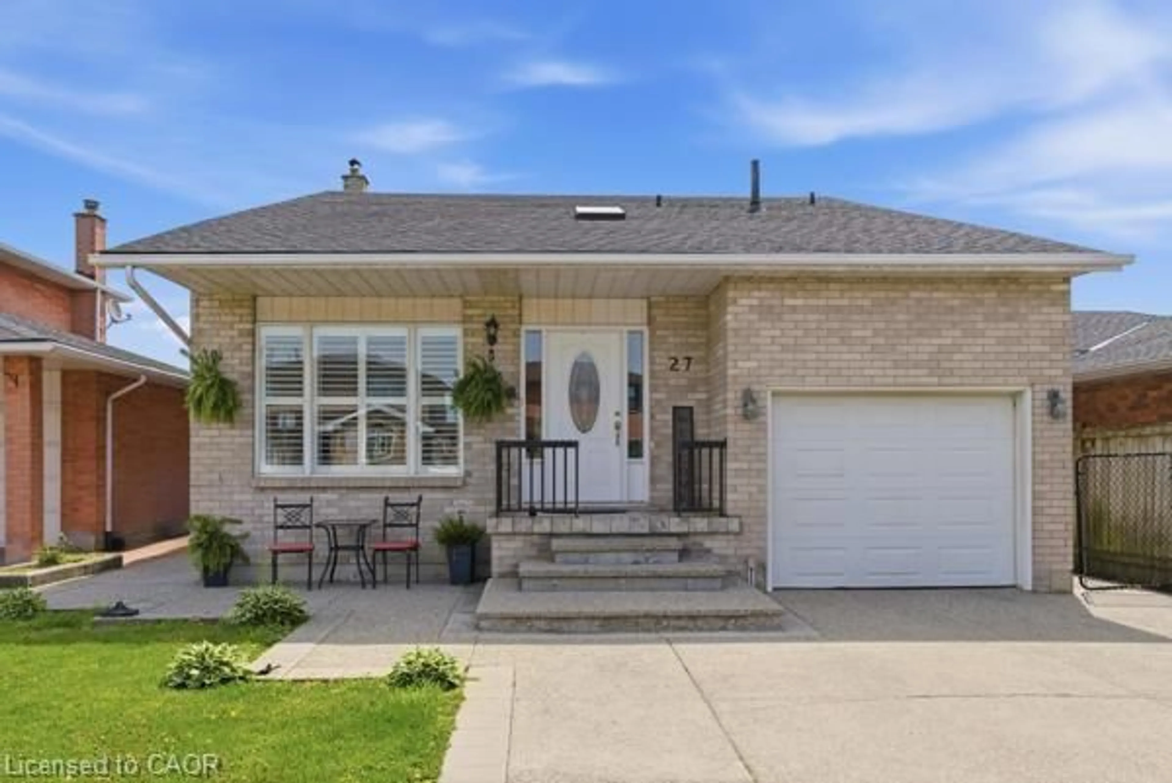 Home with brick exterior material, street for 27 Barbara Crt, Hamilton Ontario L8W 2M1
