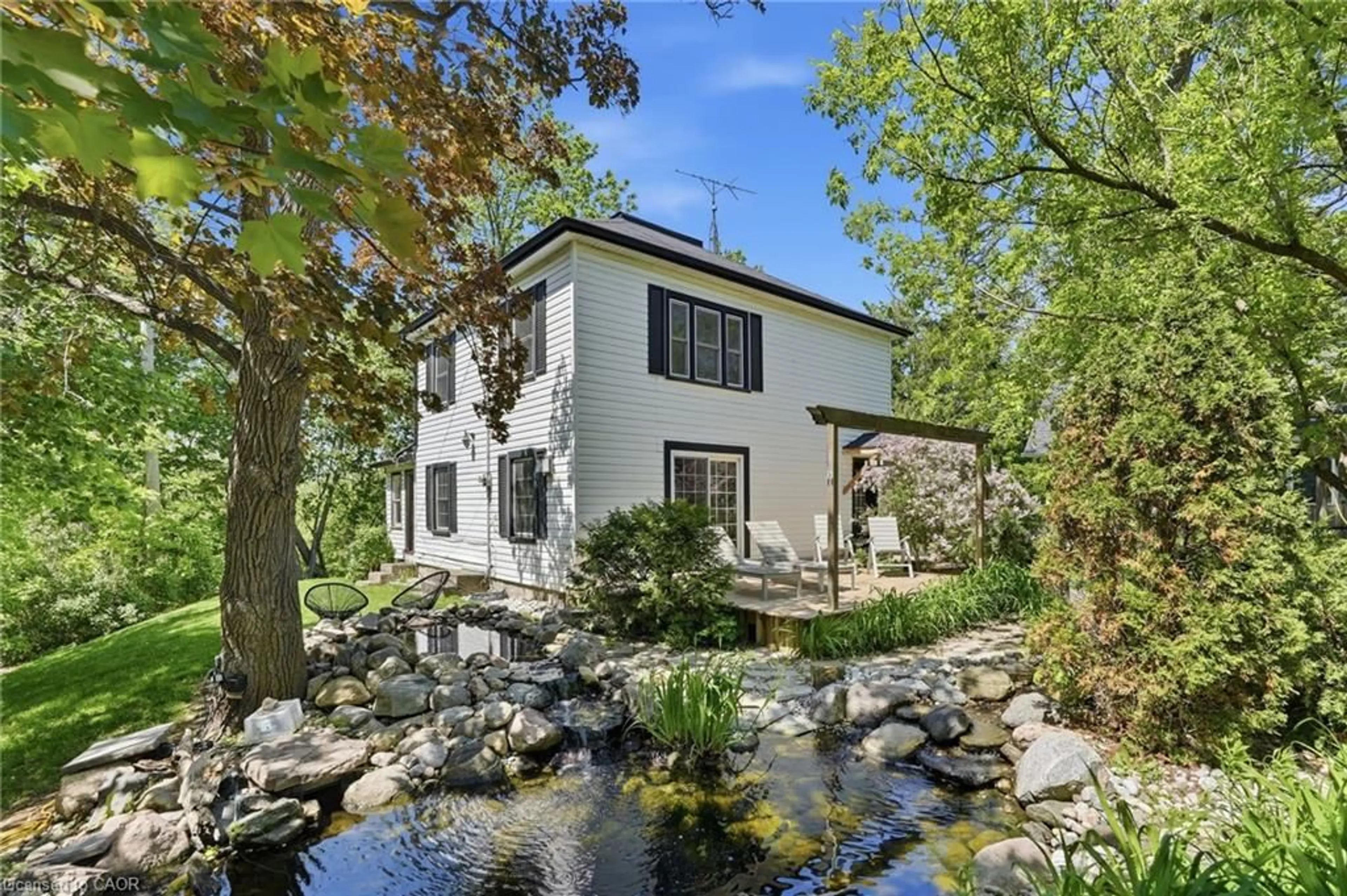 A pic from outside/outdoor area/front of a property/back of a property/a pic from drone, water/lake/river/ocean view for 6123 Guelph Line, Burlington Ontario L7P 0A6