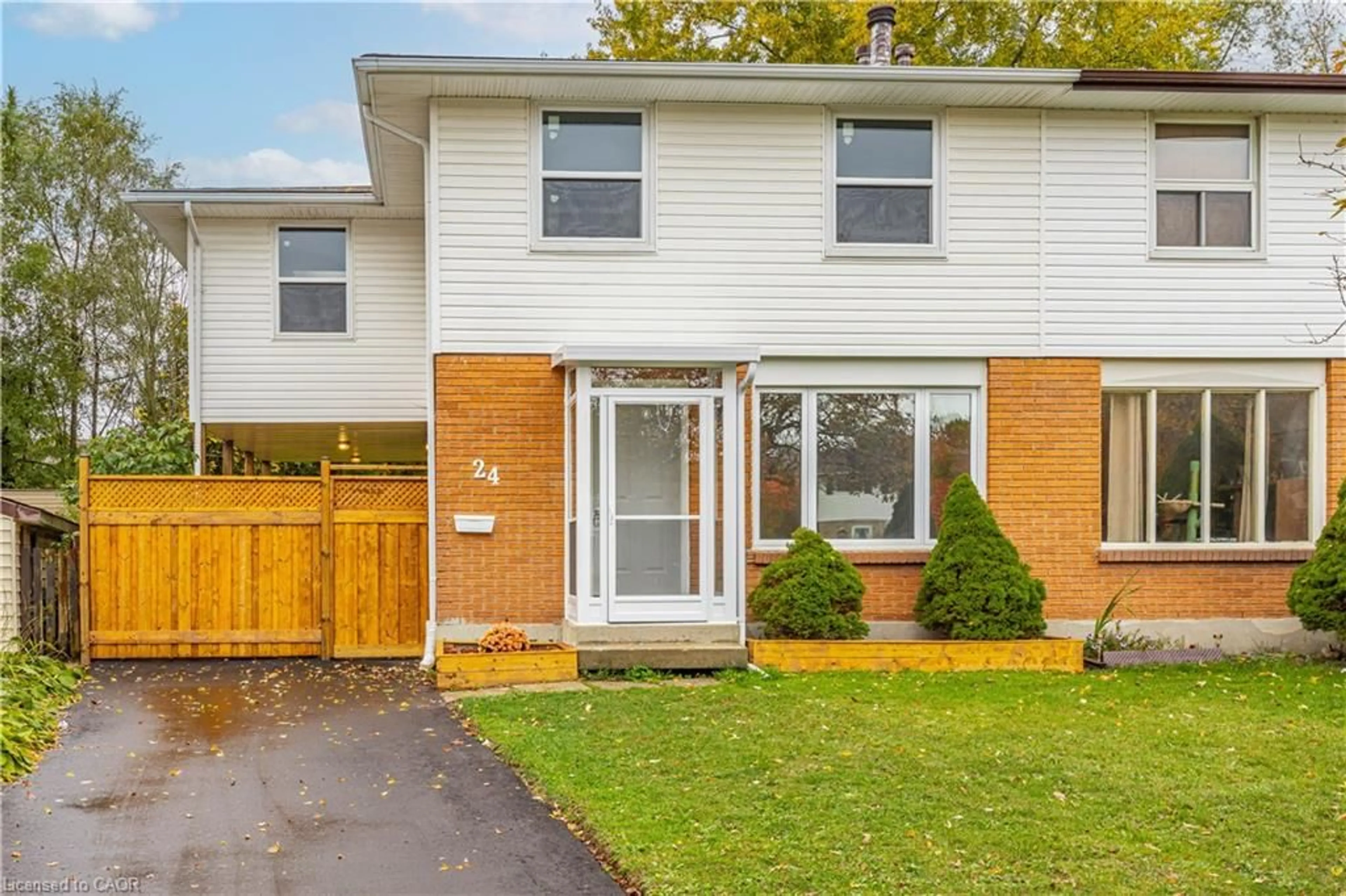 Home with brick exterior material, street for 24 Culver Crt, London Ontario N5V 3E8
