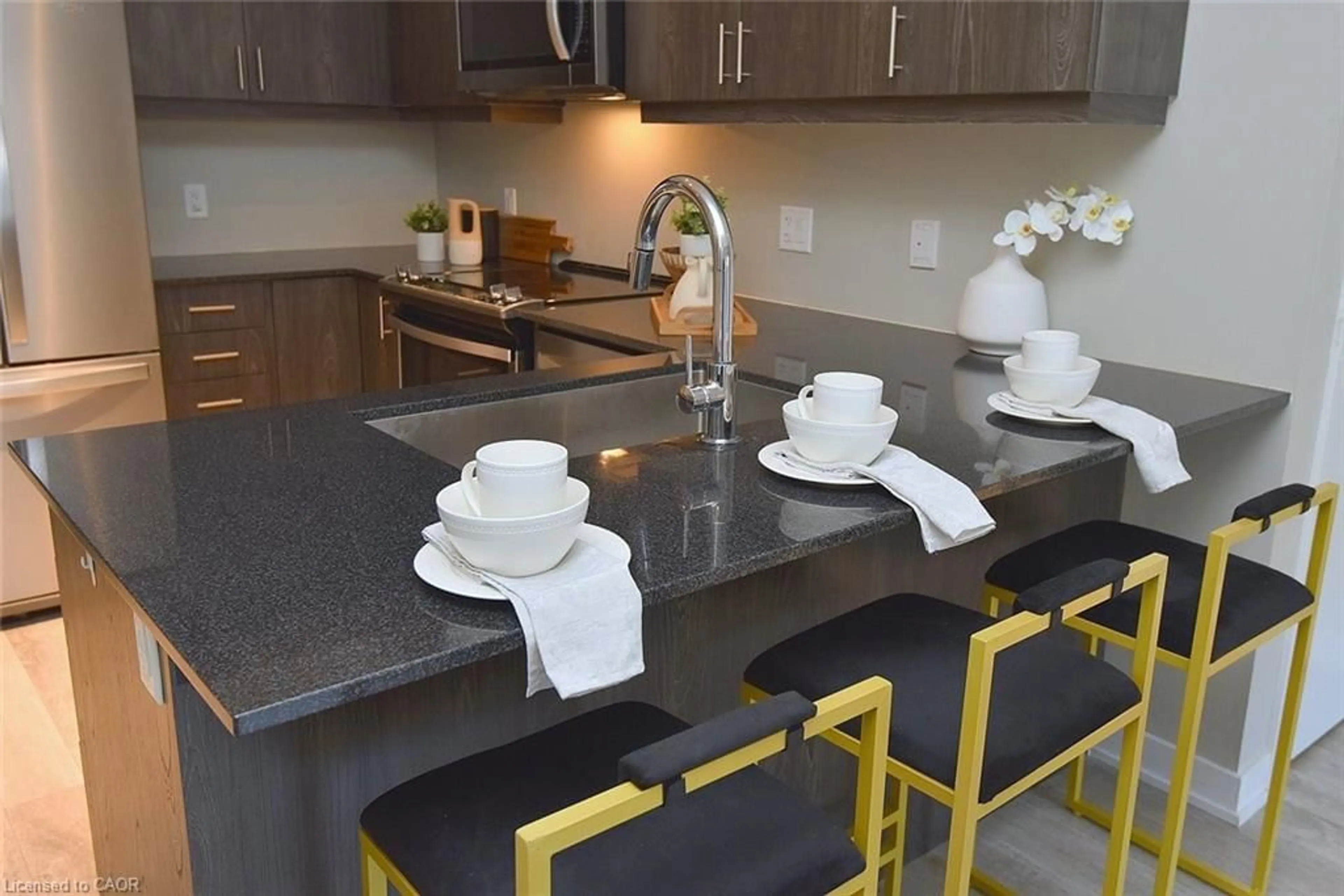 Contemporary kitchen, ceramic/tile floor for 16 Markle Cres #111, Ancaster Ontario L9G 0H4