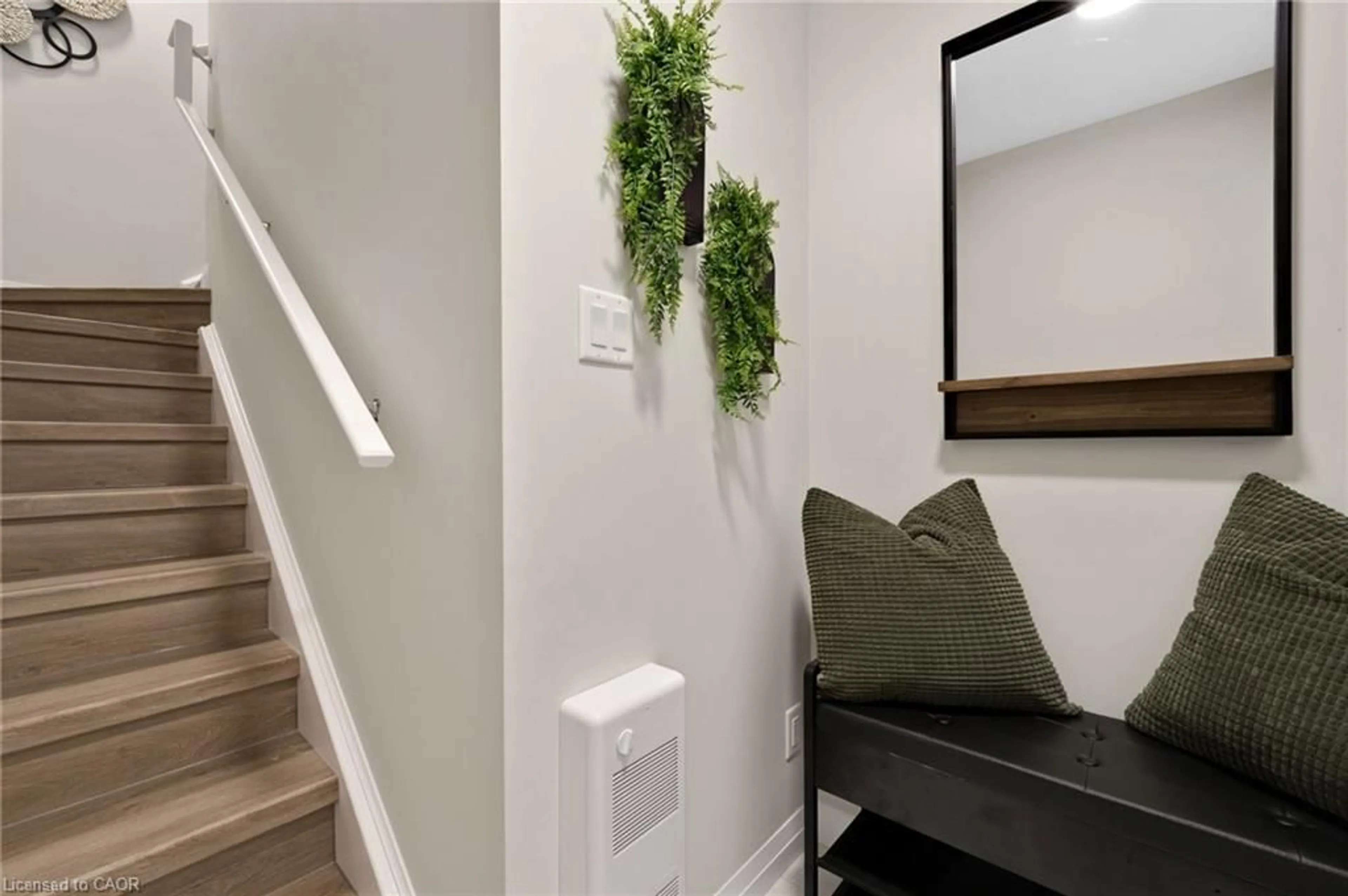 Indoor entryway for 410 Northfield Dr #E16, Waterloo Ontario N2V 0J3