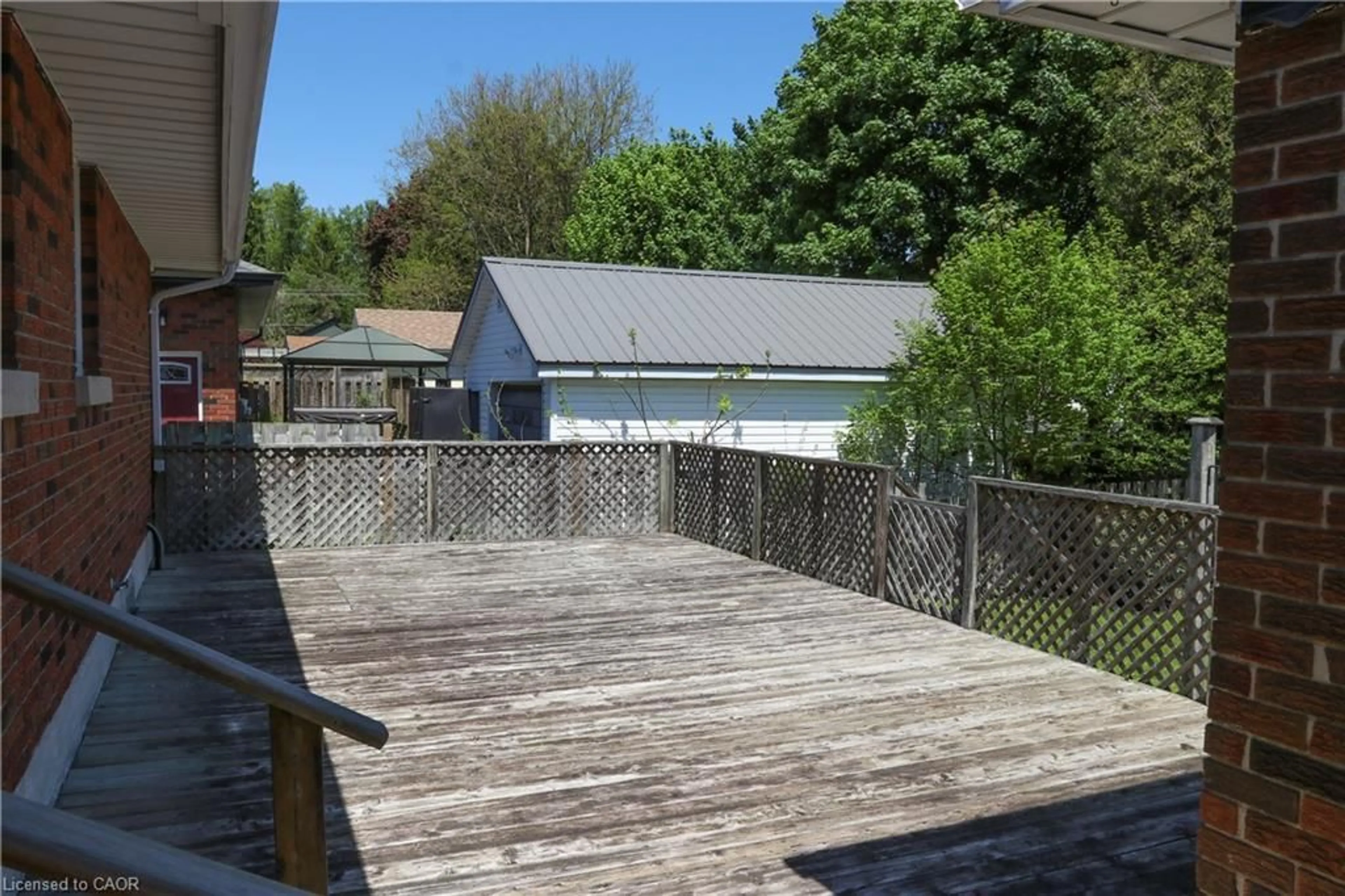 Patio, water/lake/river/ocean view for 15 Richard Ave, Simcoe Ontario N3Y 3J1