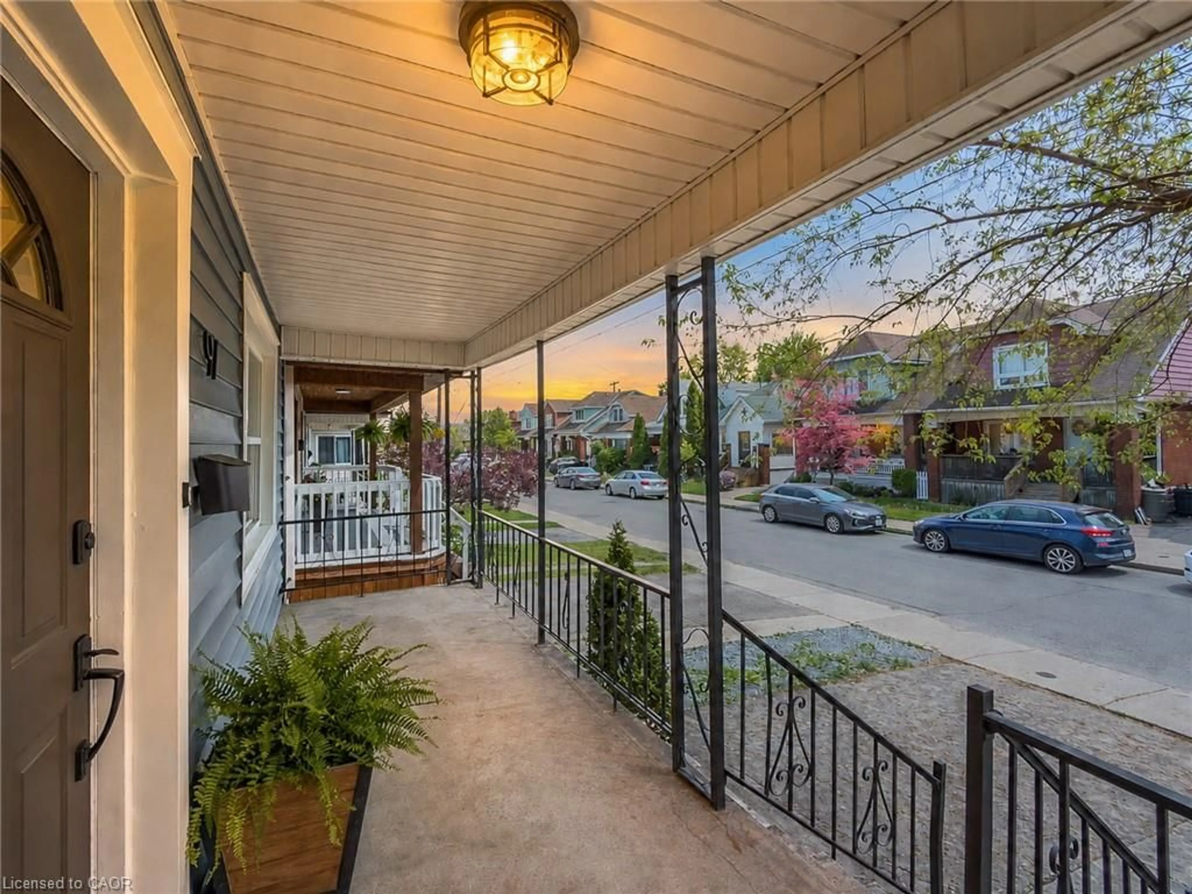 Patio, street for 97 Crosthwaite Ave, Hamilton Ontario L8H 2V3