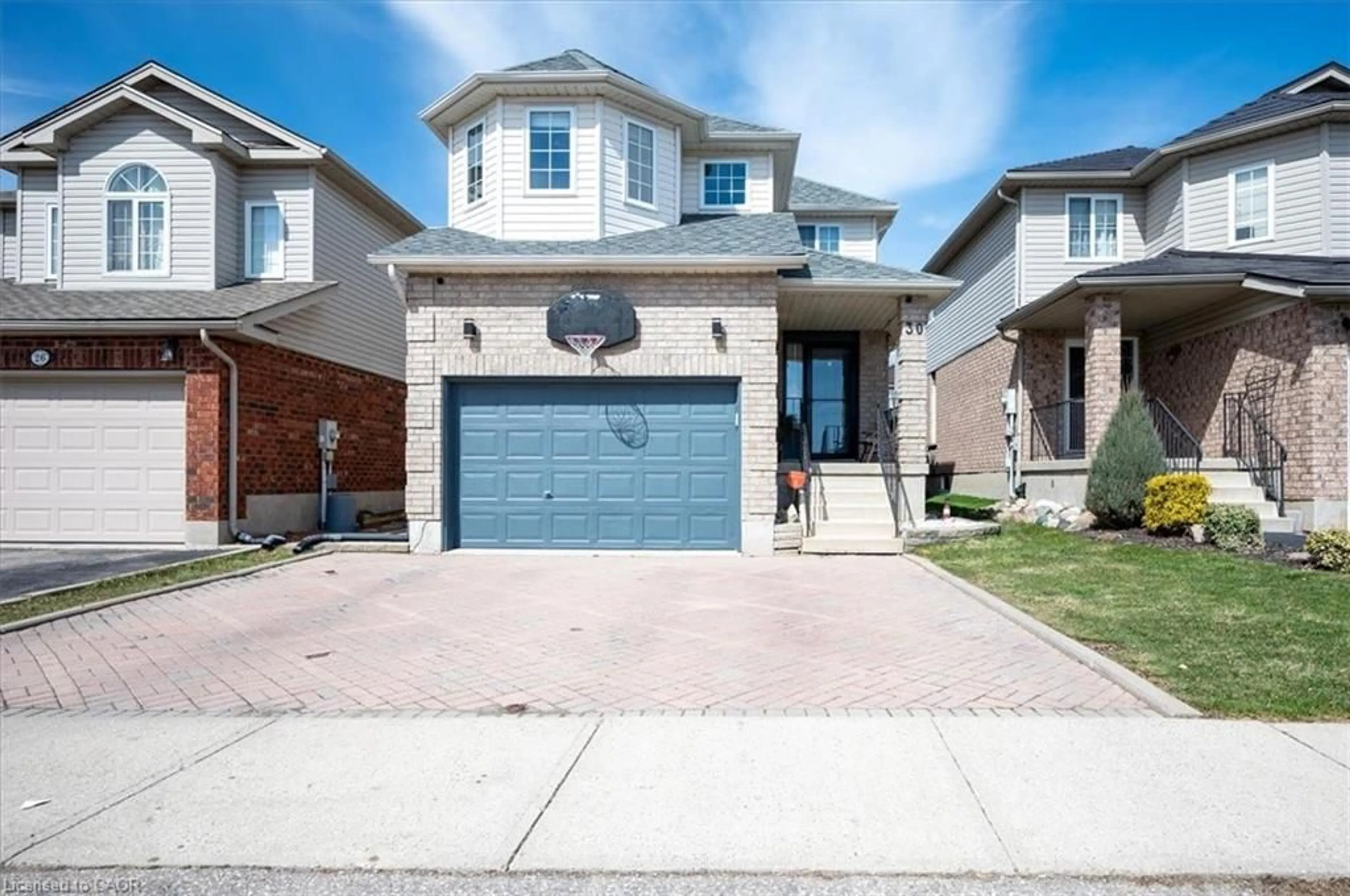 Home with brick exterior material, street for 30 Heatherwood Pl, Kitchener Ontario N2N 3P4