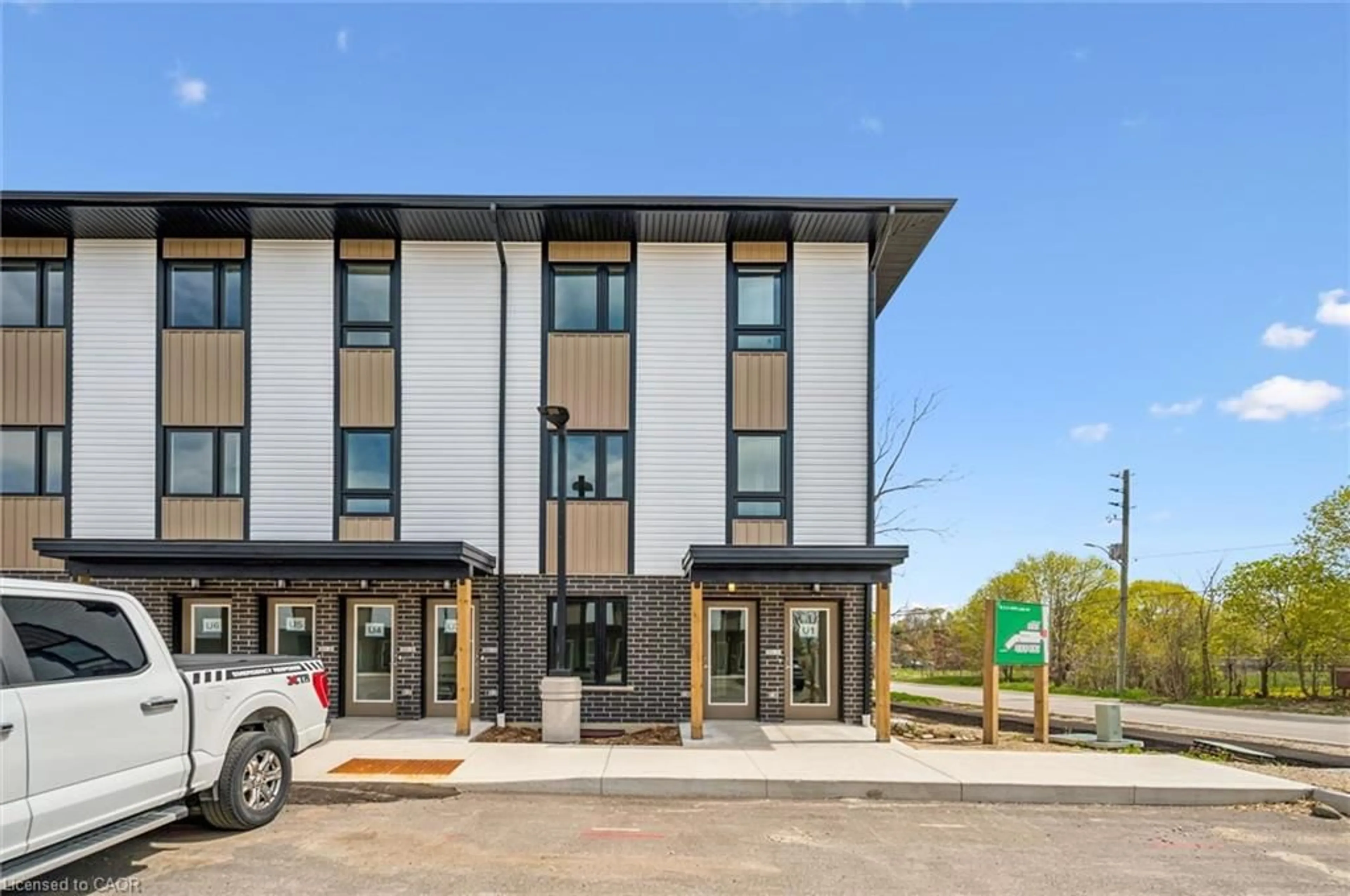 Unknown for 465 Garafraxa St #1, Fergus Ontario N1M 1C6