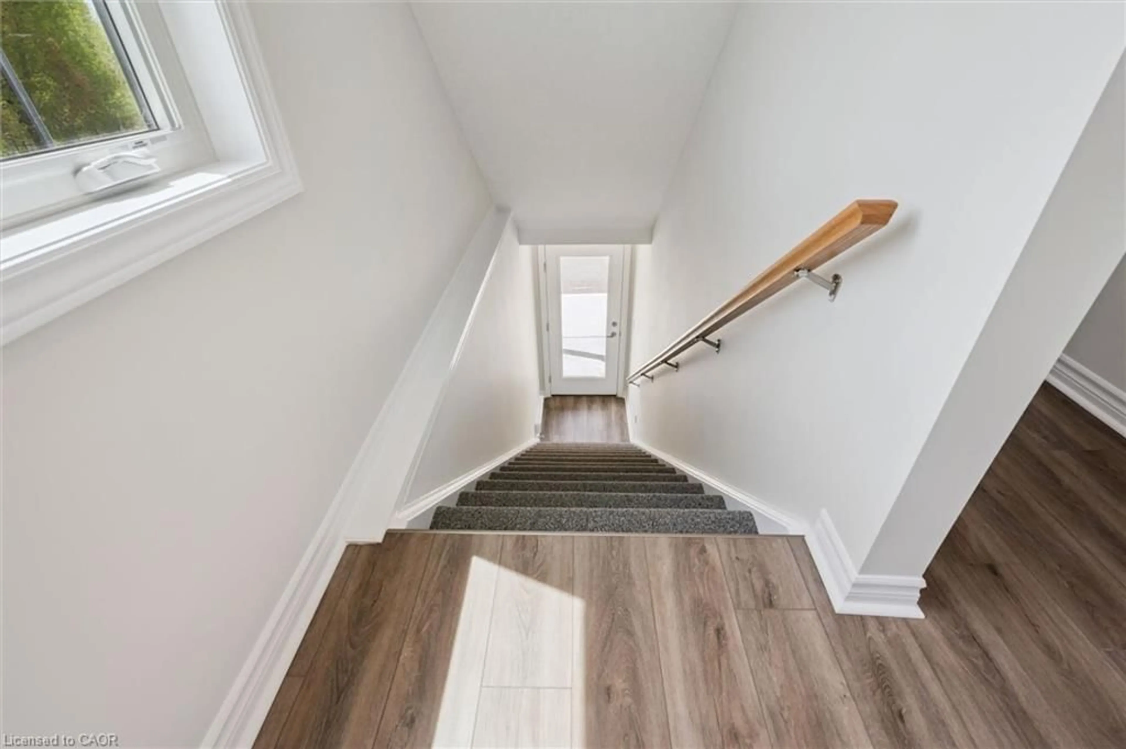 Stairs for 465 Garafraxa St #1, Fergus Ontario N1M 1C6
