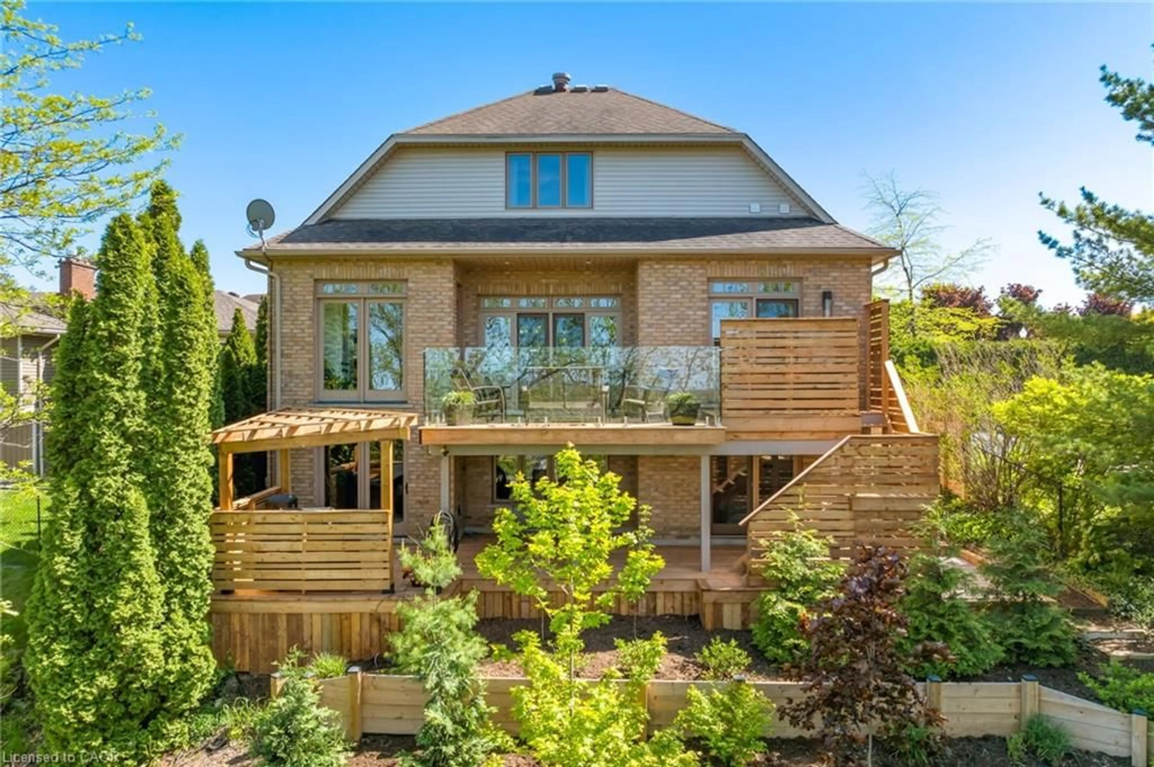 Home with brick exterior material, building for 3465 Vinehaven Trail, Vineland Ontario L0R 2C0