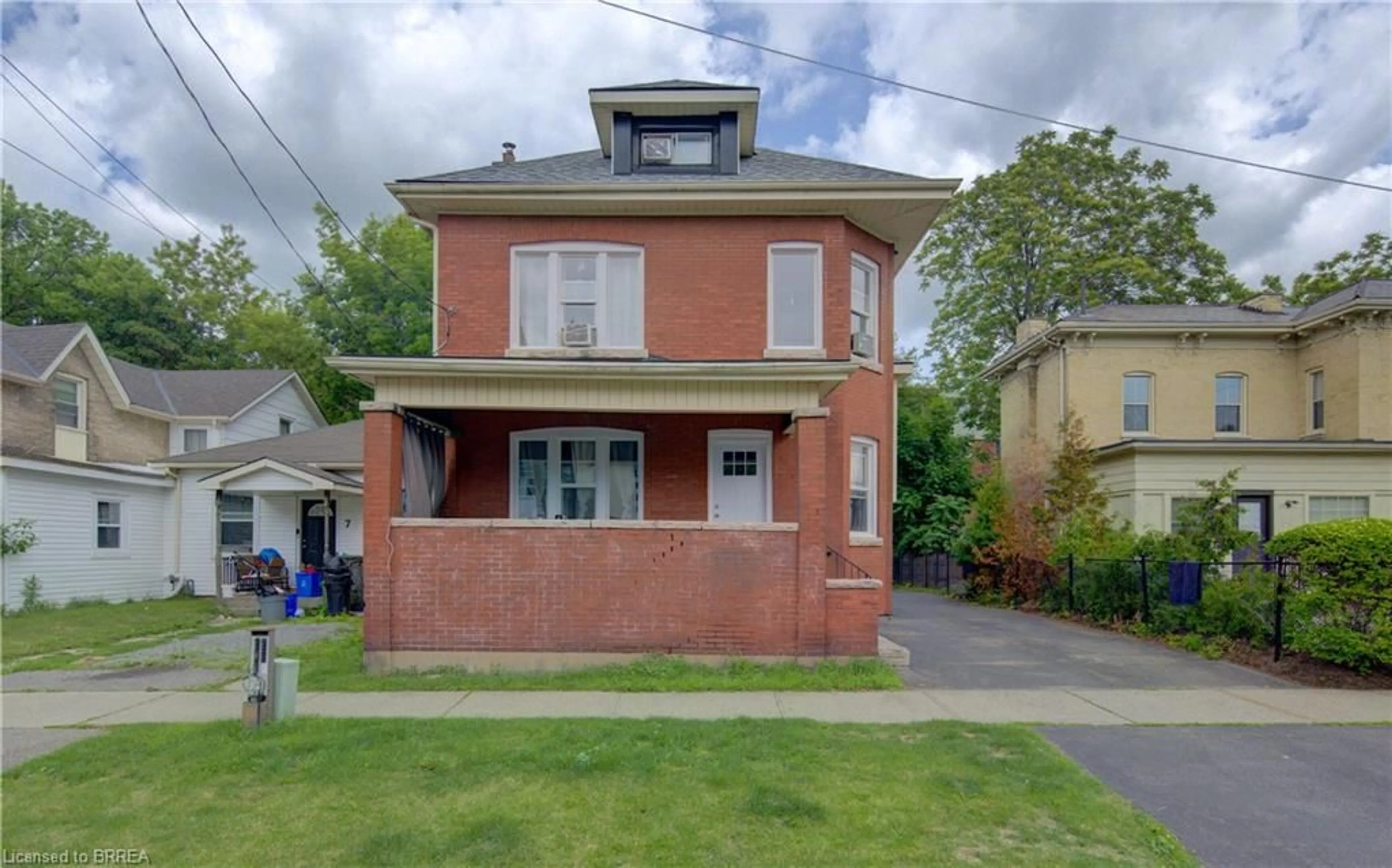 Home with brick exterior material, street for 5 Fleet St, Brantford Ontario N3T 3S8