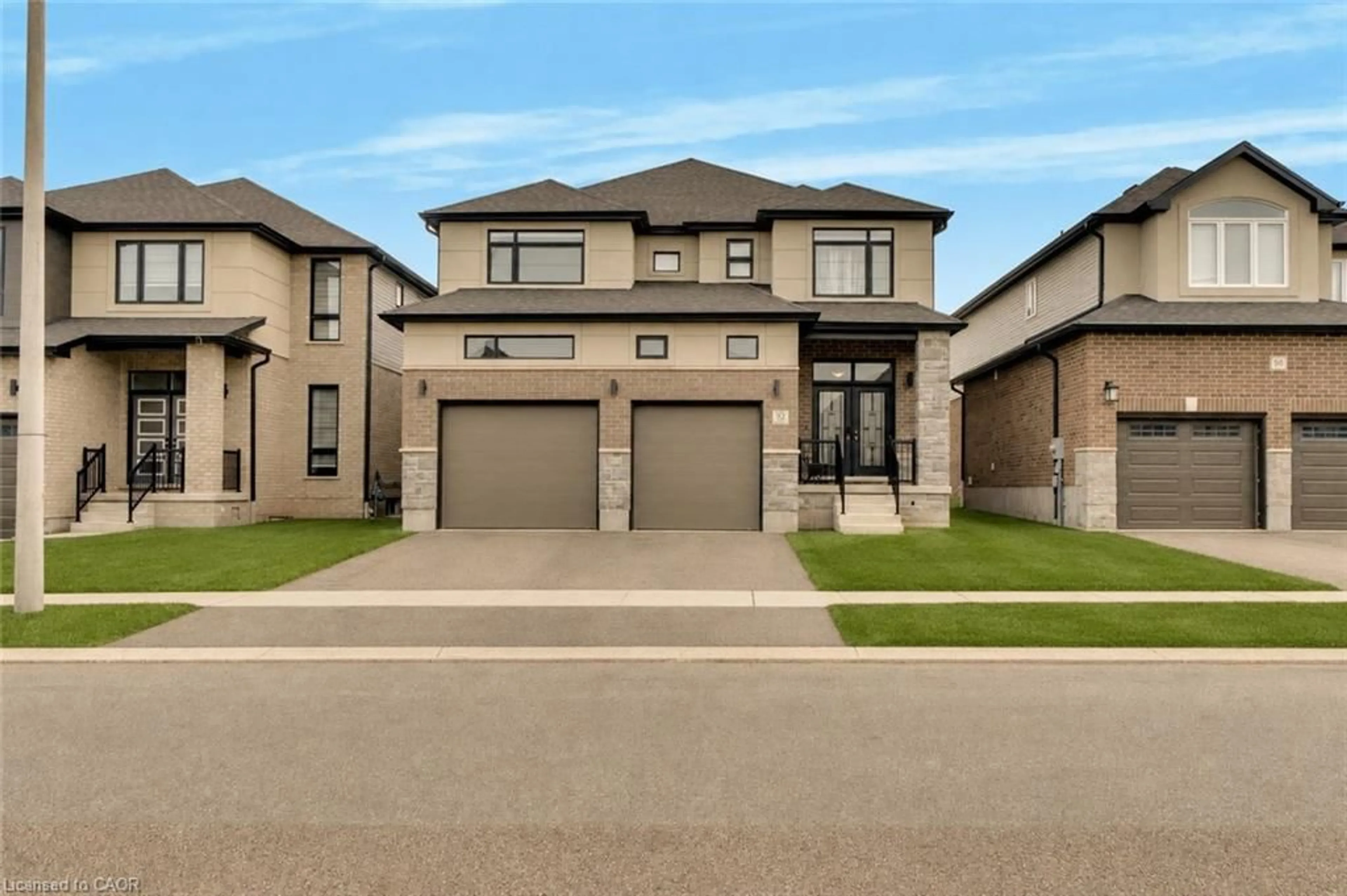 Home with brick exterior material, street for 92 Sass Cres, Paris Ontario N3L 0J3