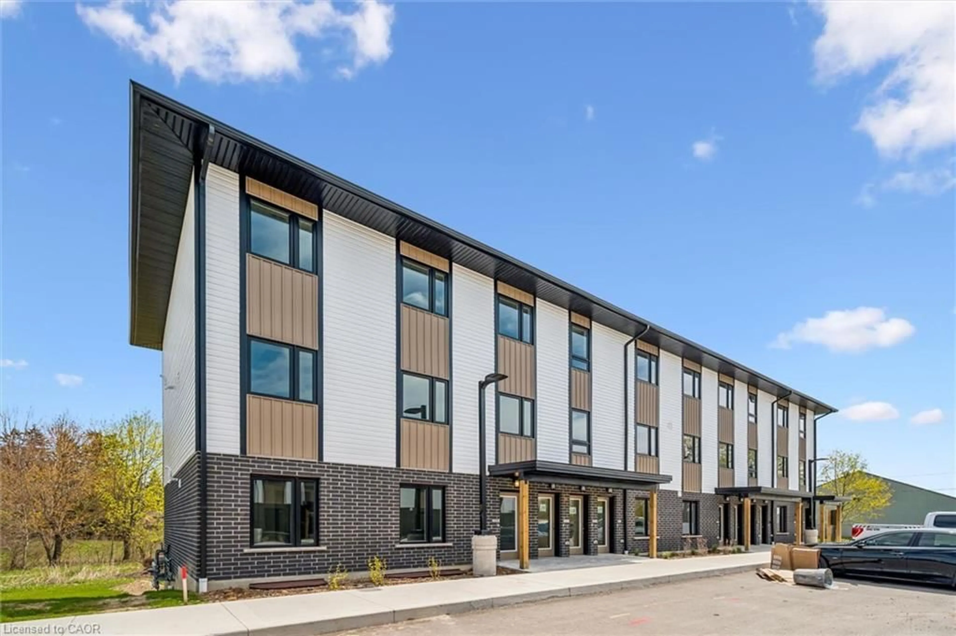 Unknown for 465 Garafraxa St #4, Fergus Ontario N1M 1C6
