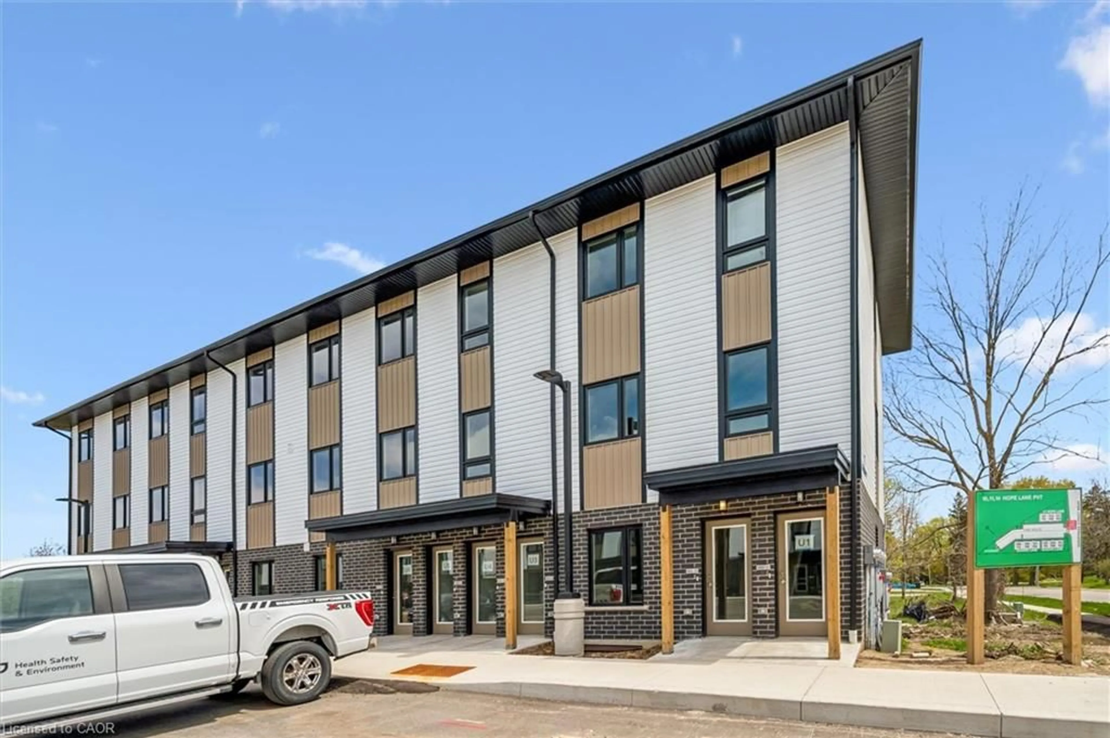 Unknown for 465 Garafraxa St #4, Fergus Ontario N1M 1C6
