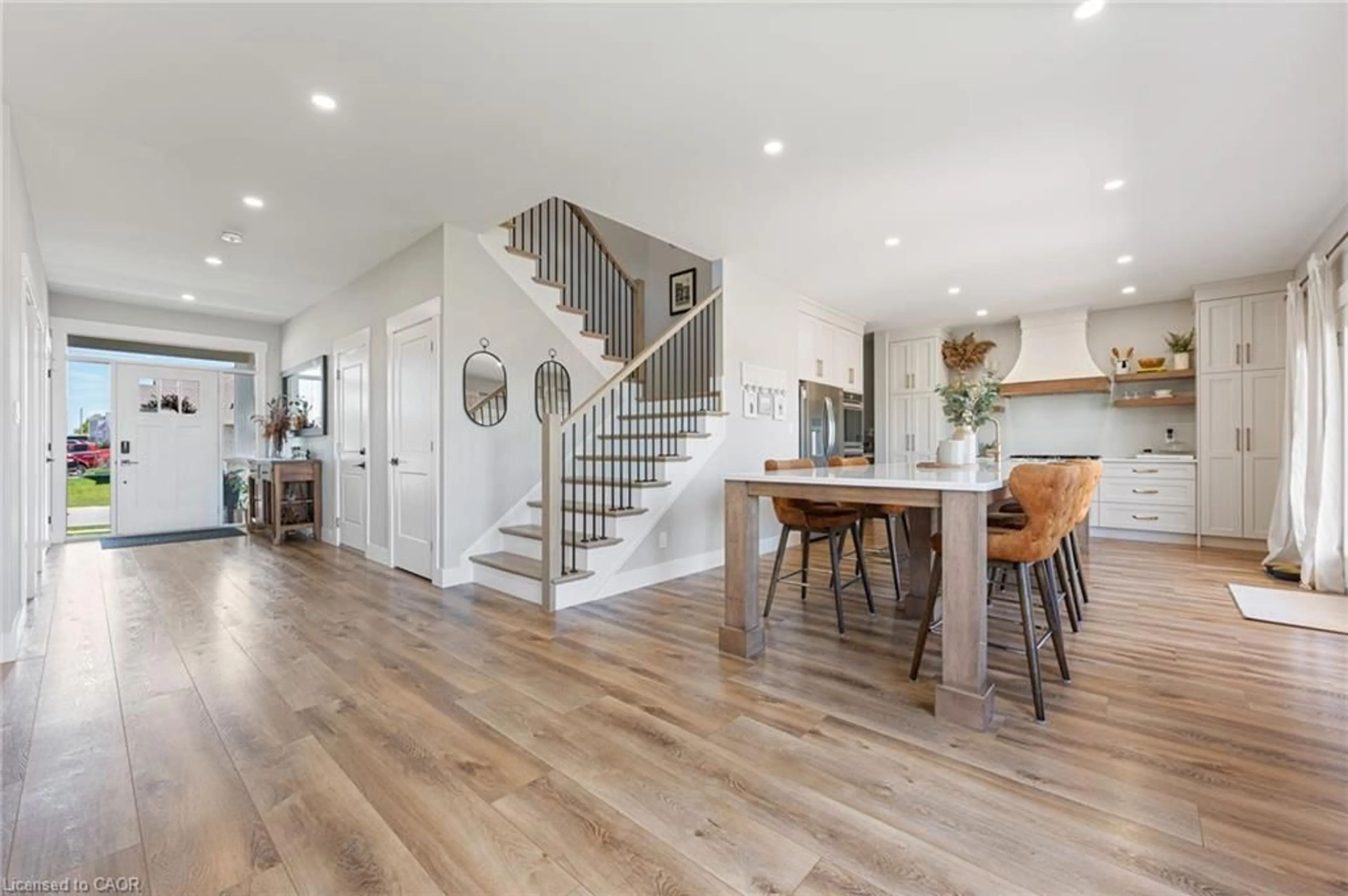 Open concept kitchen, wood/laminate floor for 155 Gibbons St, Waterford Ontario N0E 1Y0
