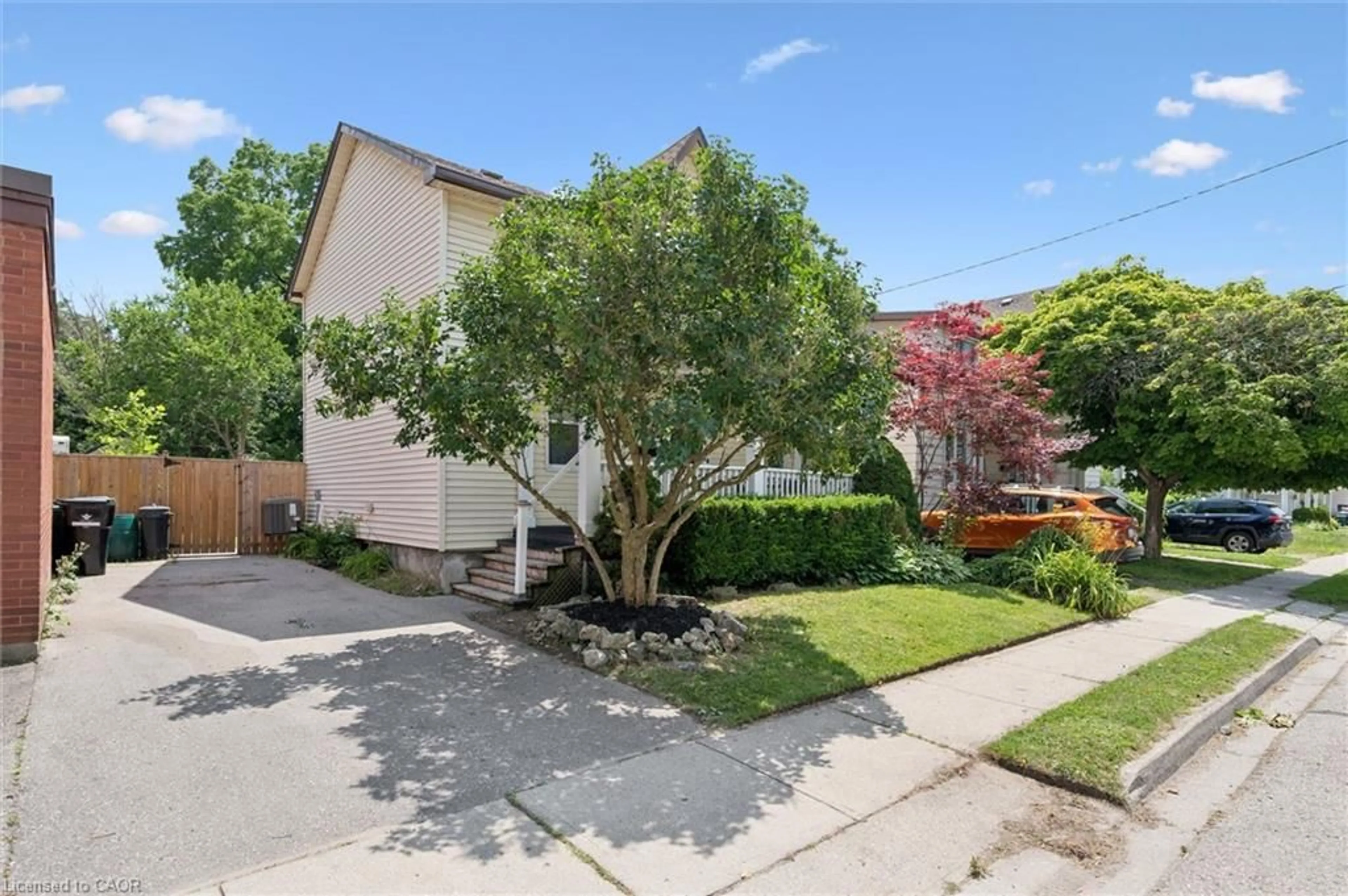 Unknown for 5 Victoria Ave, Cambridge Ontario N1S 1X2