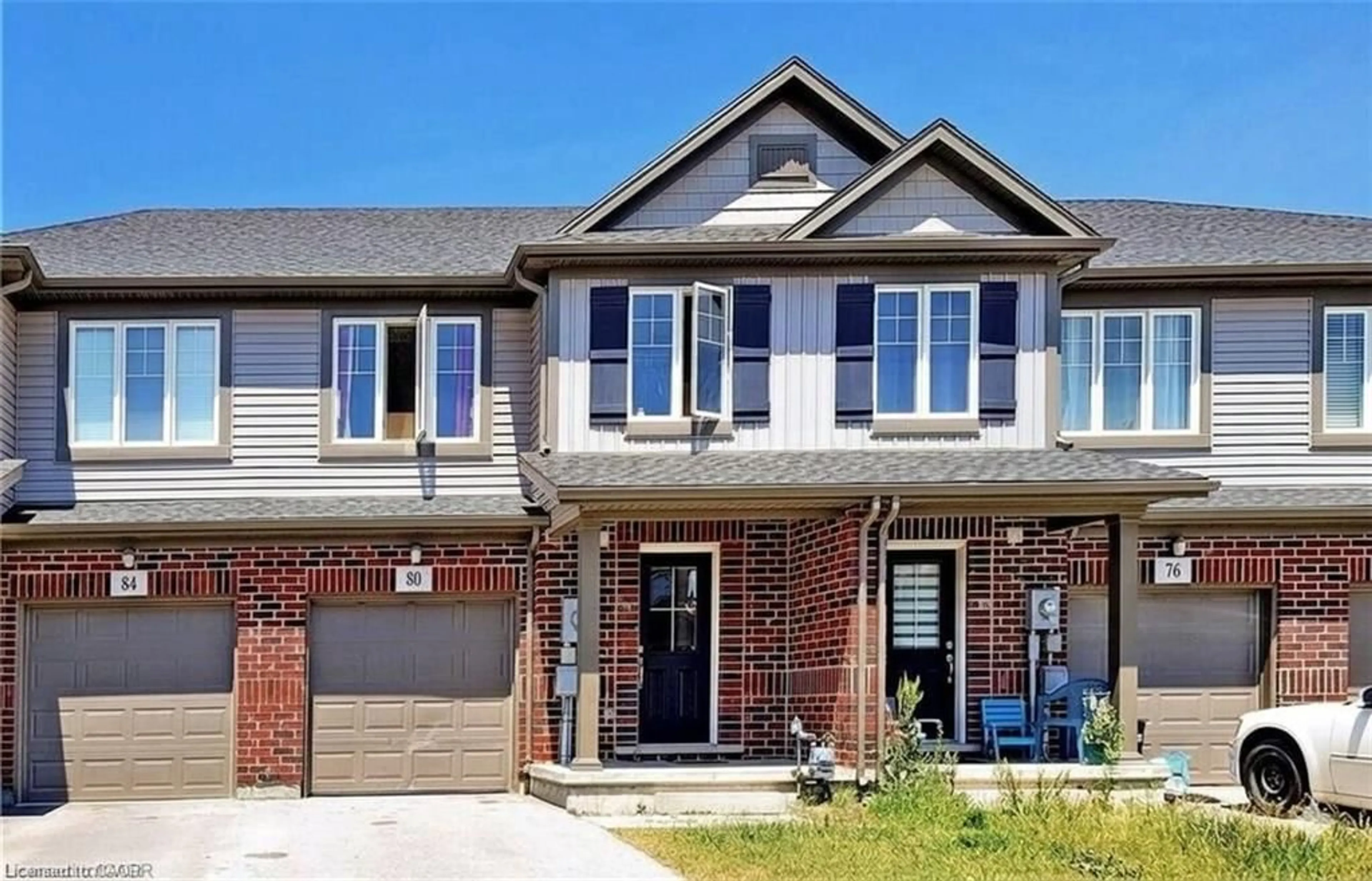 Home with brick exterior material, street for 80 Monarch St, Welland Ontario L3C 0E6