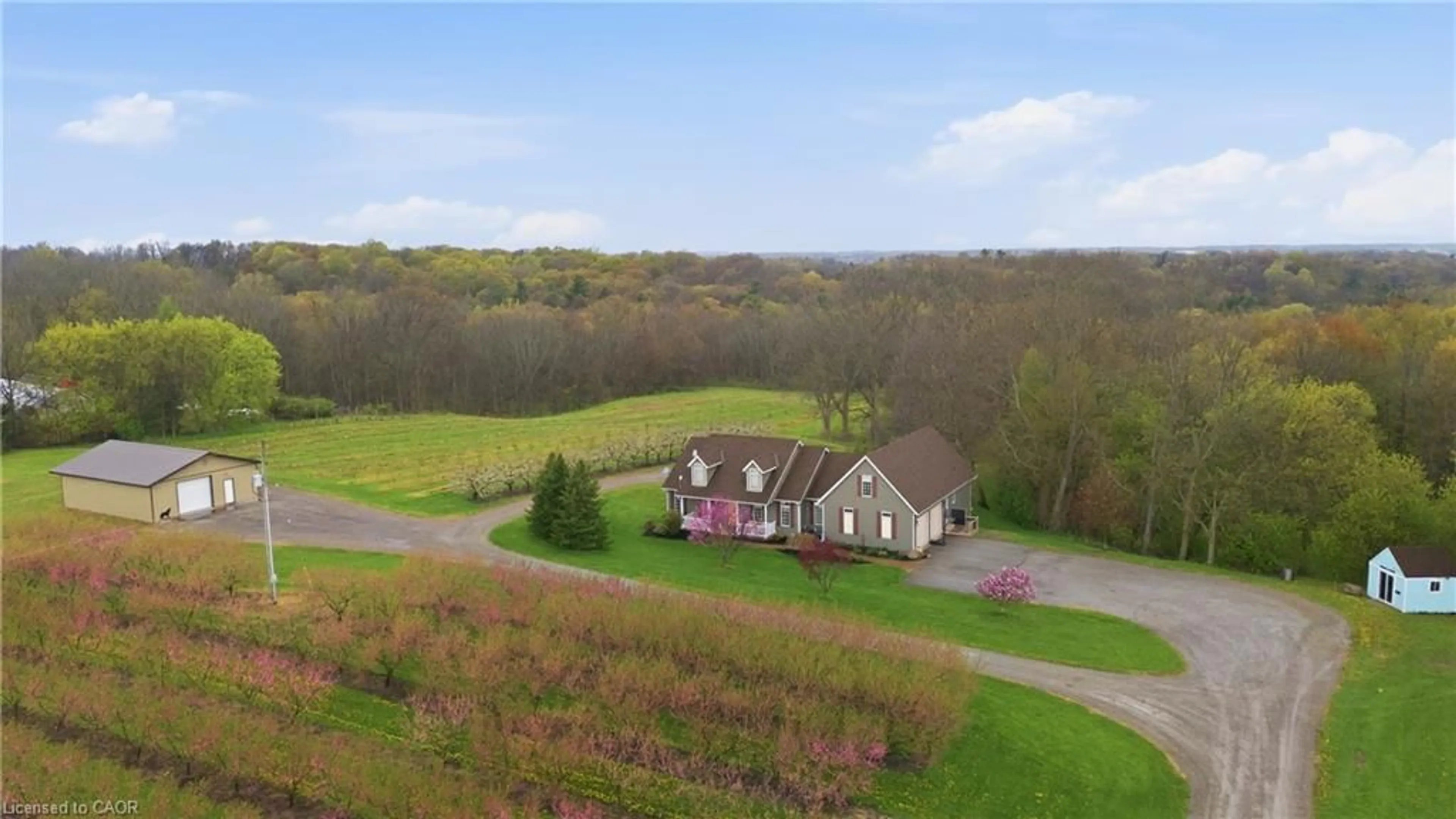 A pic from outside/outdoor area/front of a property/back of a property/a pic from drone, unknown for 461 Tice Rd, Ridgeville Ontario L0S 1M0